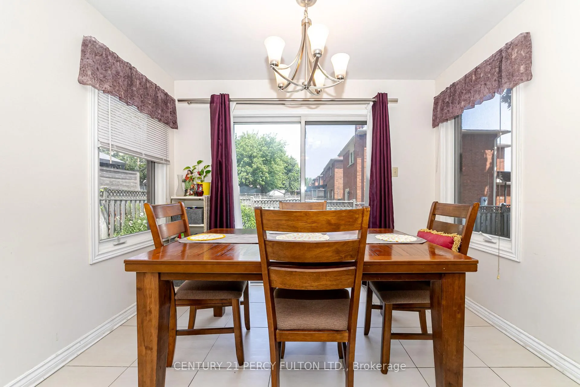 Photo 14 of 1634 Beaton Way, Pickering, Brock Ridge — HOMEH