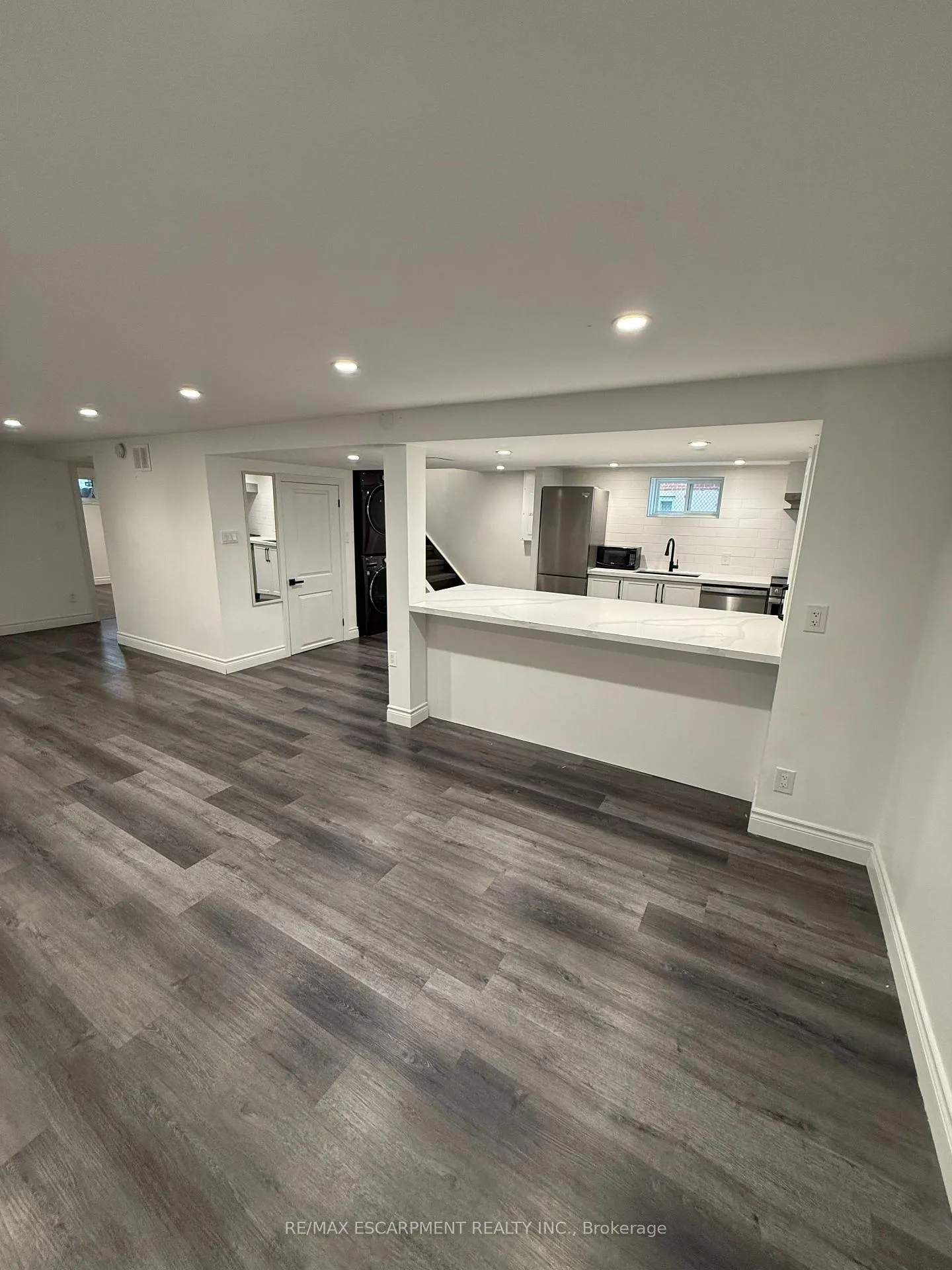 Photo 4 of Unit Basement, 79 Castlefield Drive, Hamilton, Hampton Heights — HOMEH