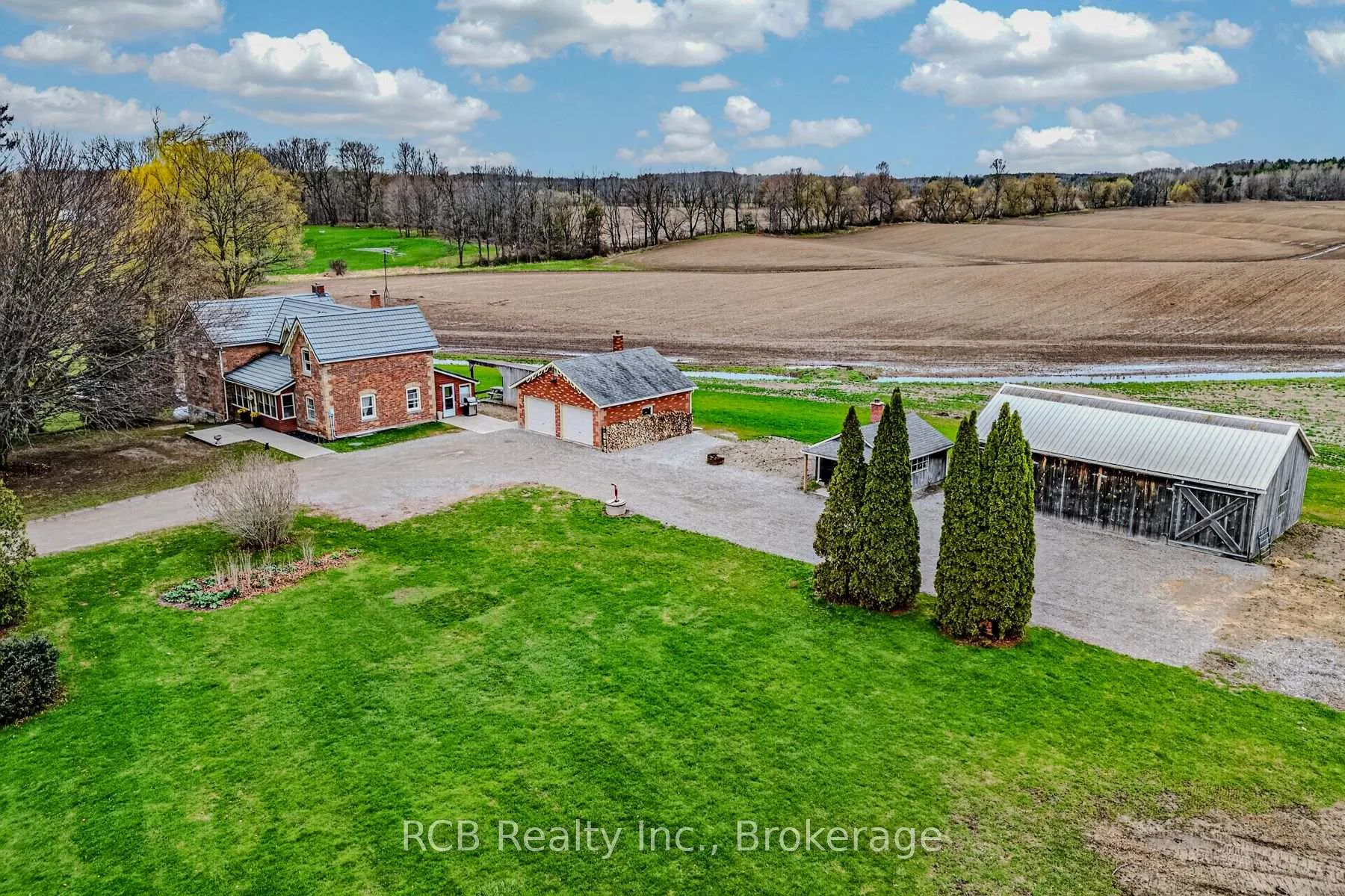 Photo 1 of 3531 Governors Road, Hamilton, Rural Flamborough — HOMEH