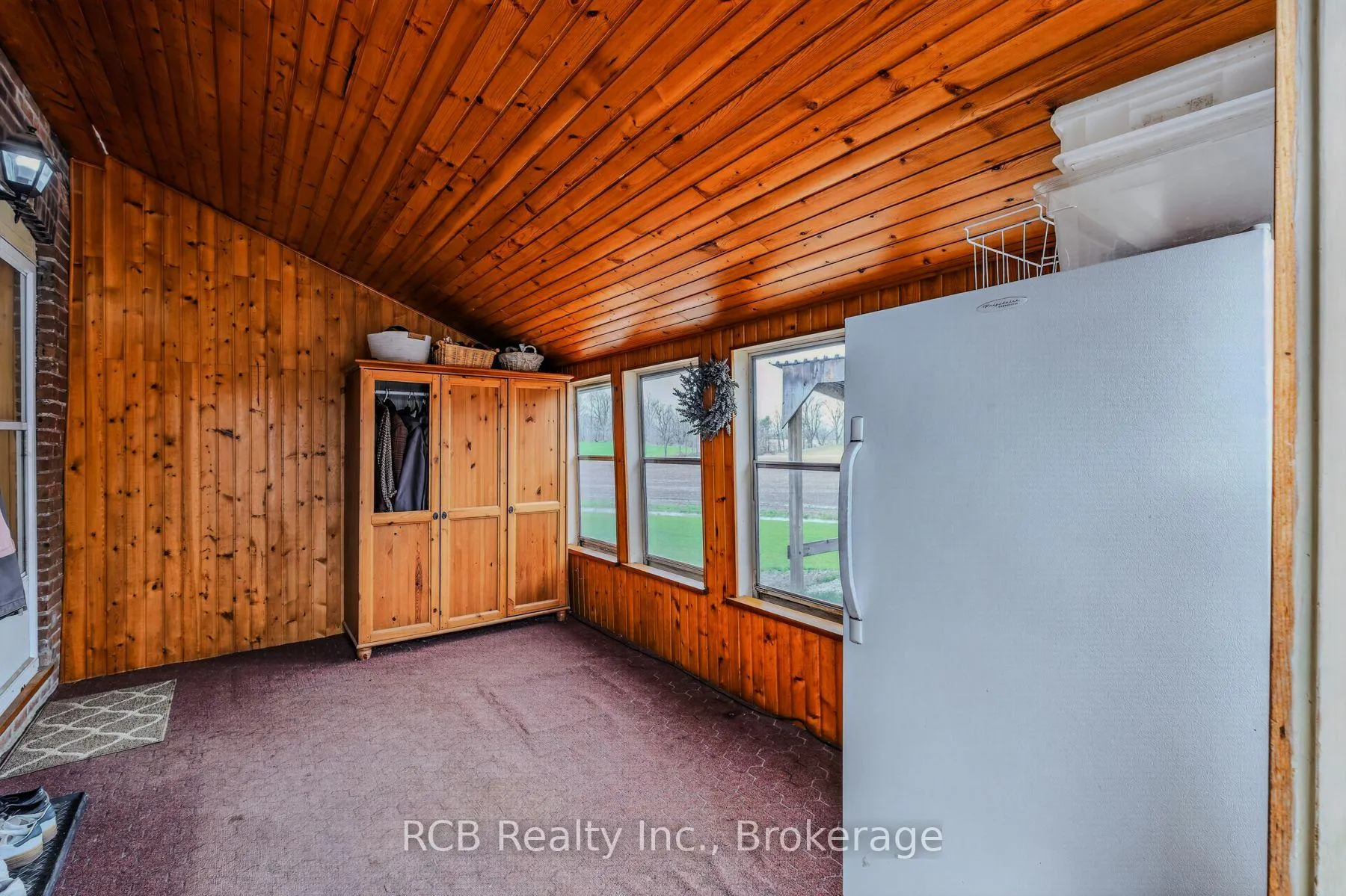 Photo 4 of 3531 Governors Road, Hamilton, Rural Flamborough — HOMEH