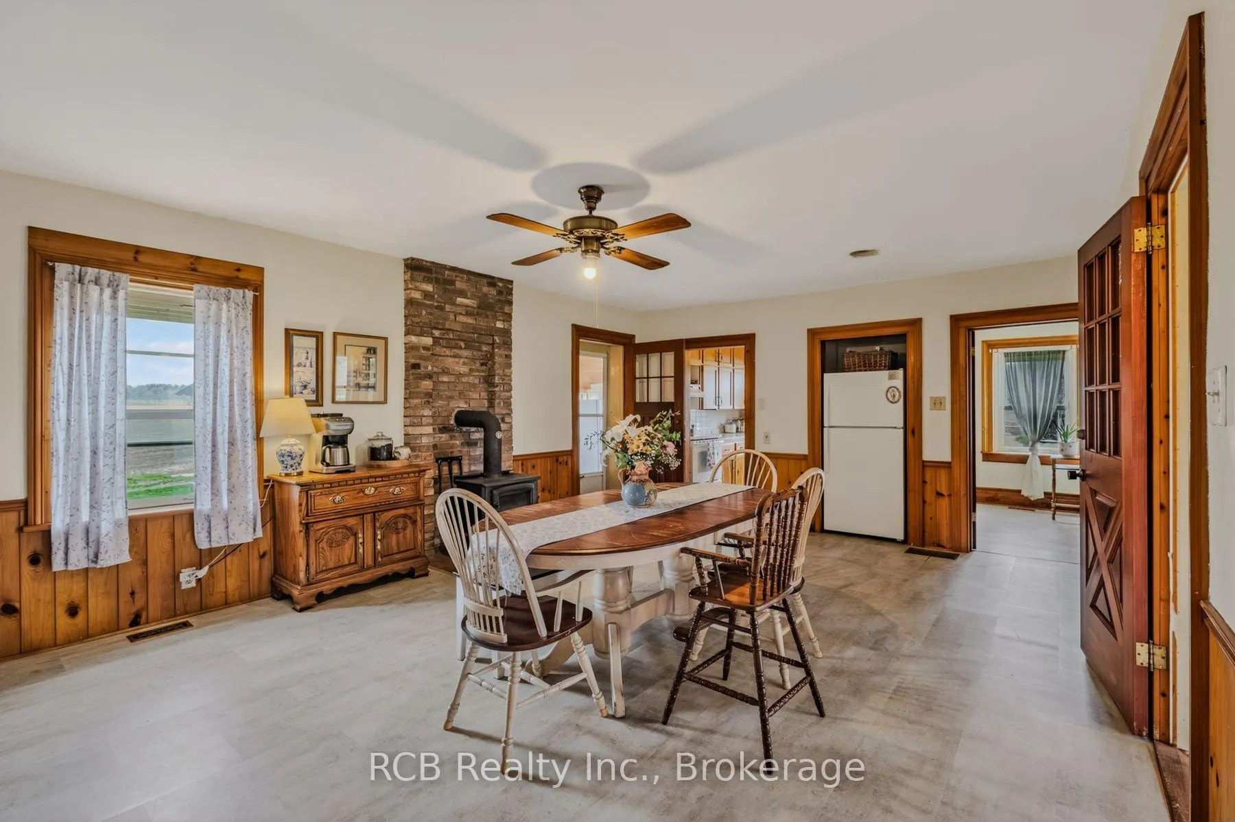 Photo 9 of 3531 Governors Road, Hamilton, Rural Flamborough — HOMEH