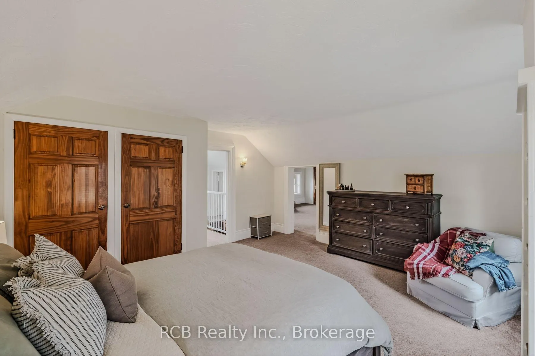 Photo 27 of 3531 Governors Road, Hamilton, Rural Flamborough — HOMEH