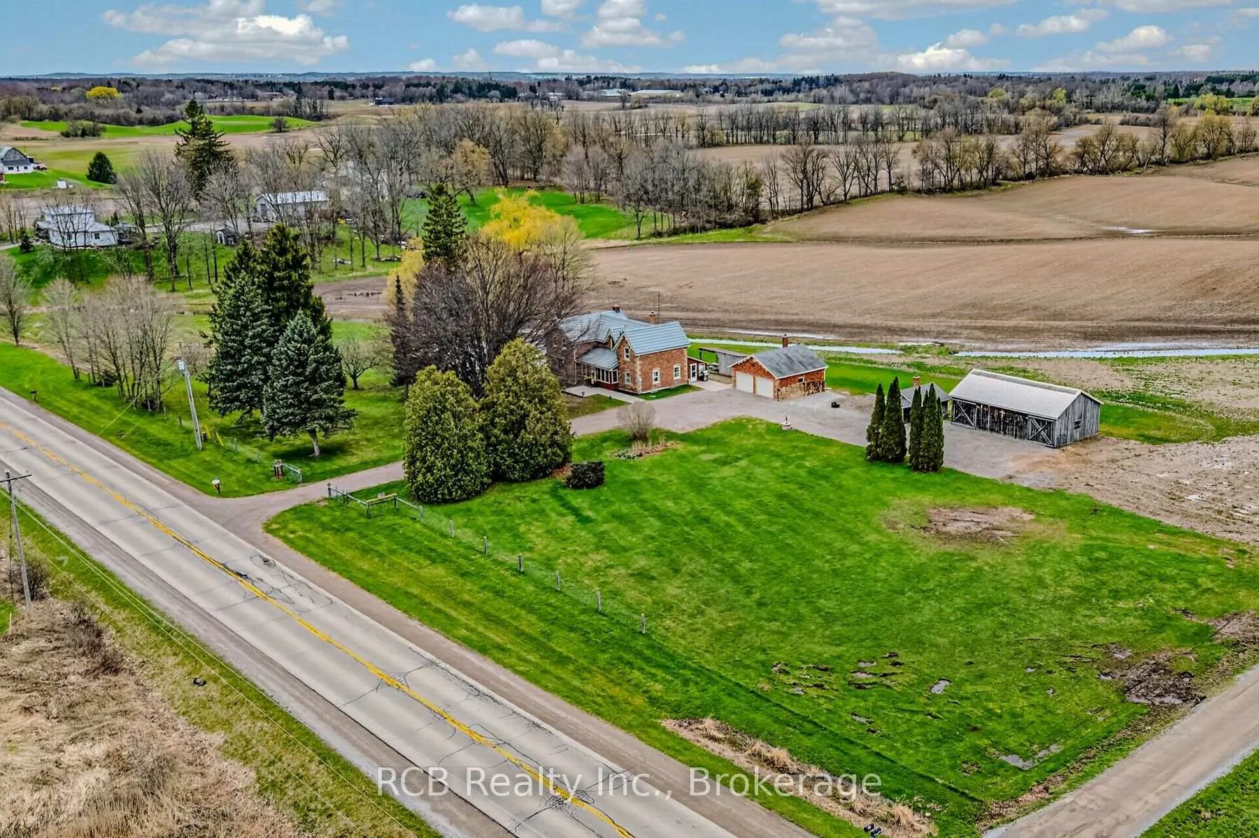 Photo 33 of 3531 Governors Road, Hamilton, Rural Flamborough — HOMEH