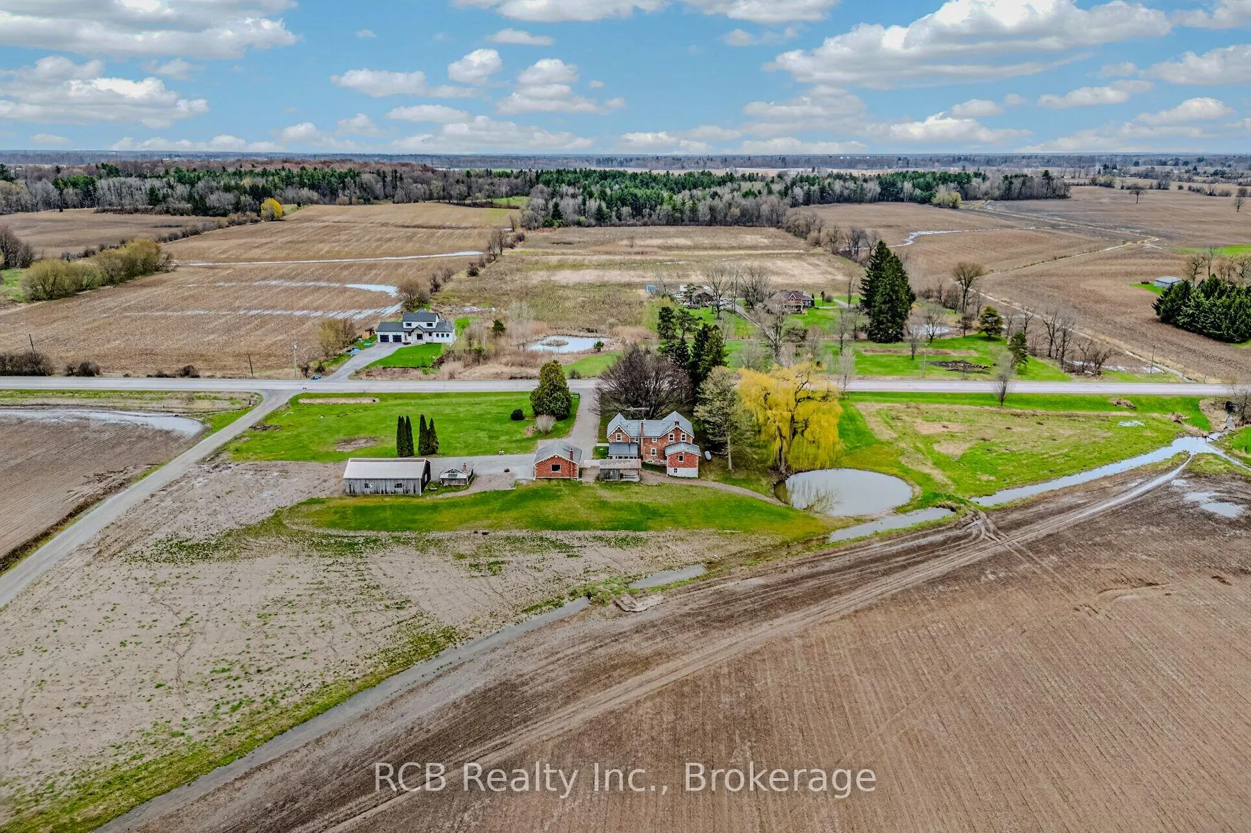 Photo 35 of 3531 Governors Road, Hamilton, Rural Flamborough — HOMEH