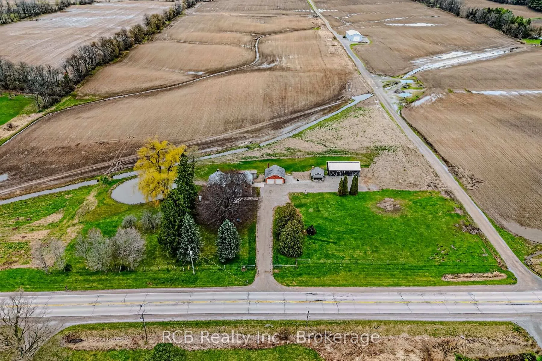 Photo 37 of 3531 Governors Road, Hamilton, Rural Flamborough — HOMEH