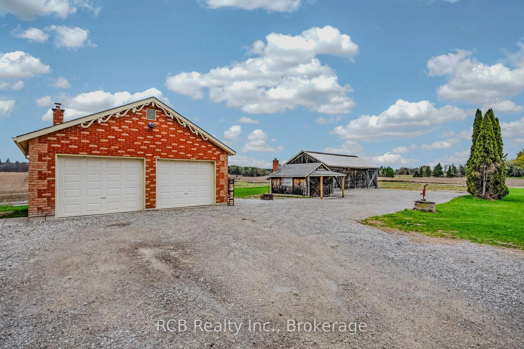 Photo 38 of 3531 Governors Road, Hamilton, Rural Flamborough — HOMEH