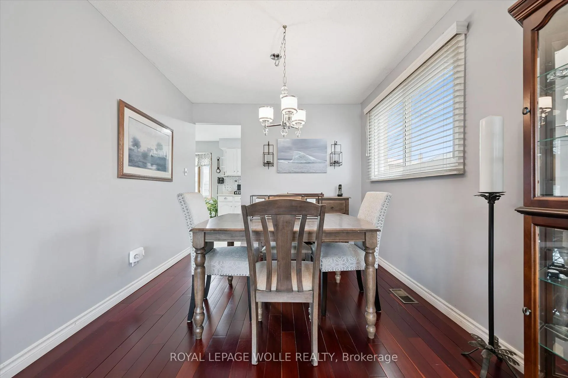 Photo 13 of 52 Tuerr Drive, Kitchener — HOMEH