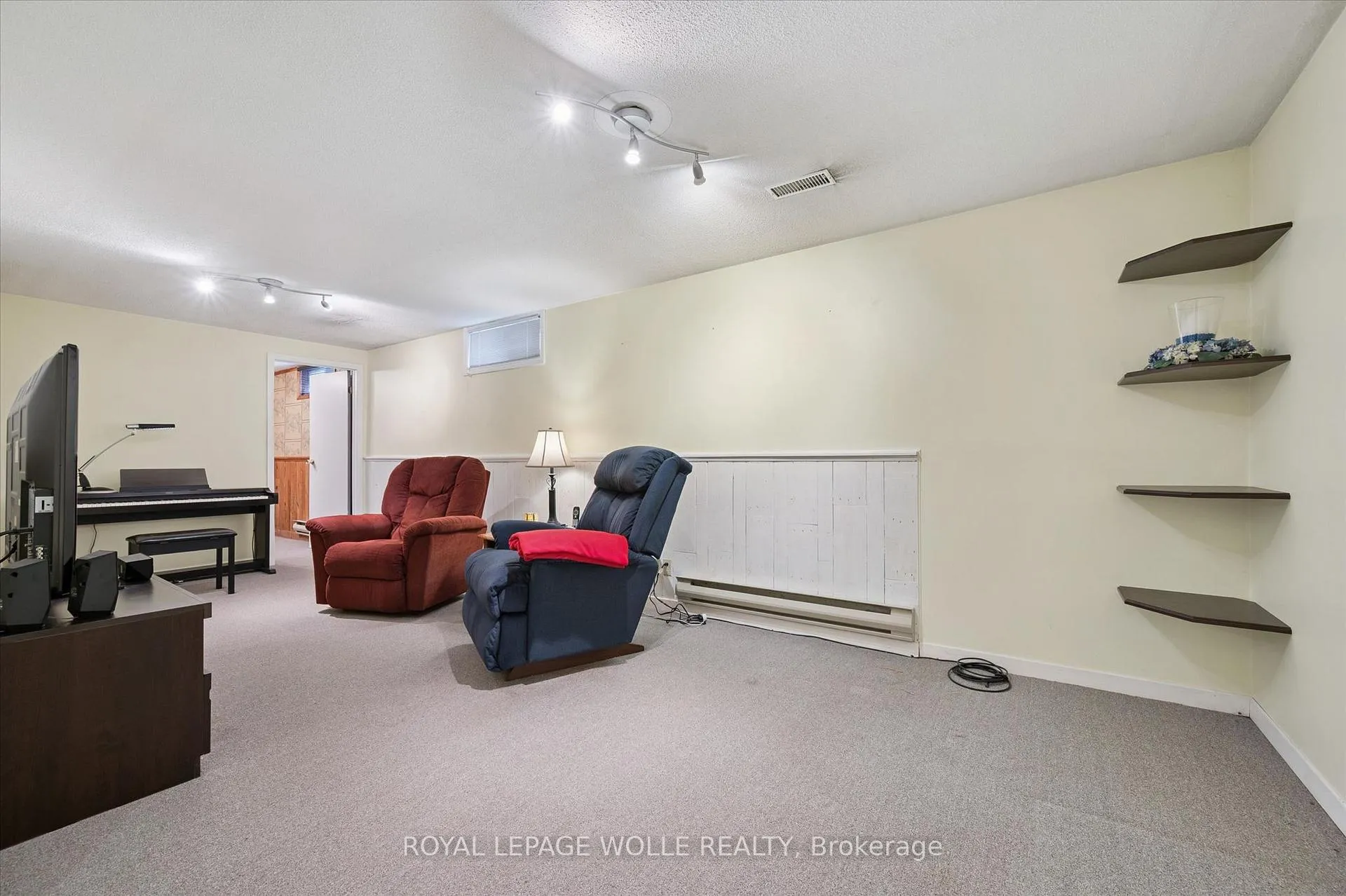Photo 32 of 52 Tuerr Drive, Kitchener — HOMEH