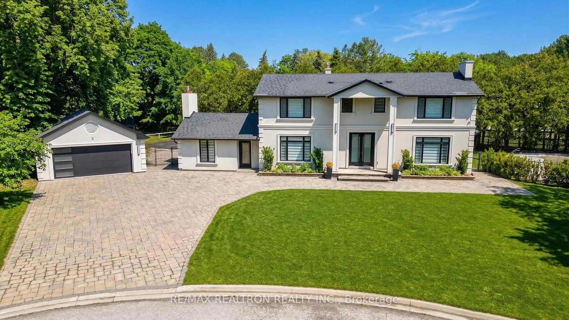Photo 2 of 3 Rosea Court, Markham, Bayview Glen — HOMEH