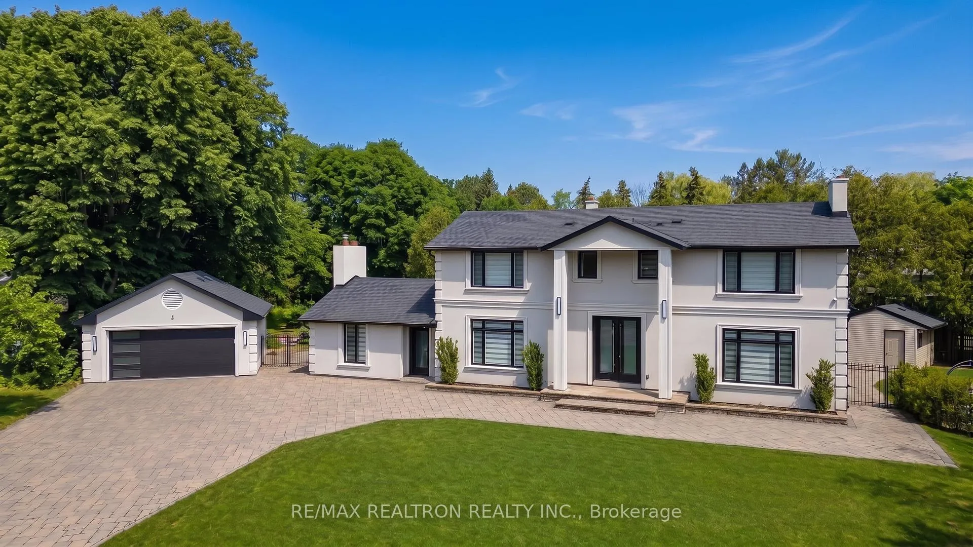 Photo 5 of 3 Rosea Court, Markham, Bayview Glen — HOMEH