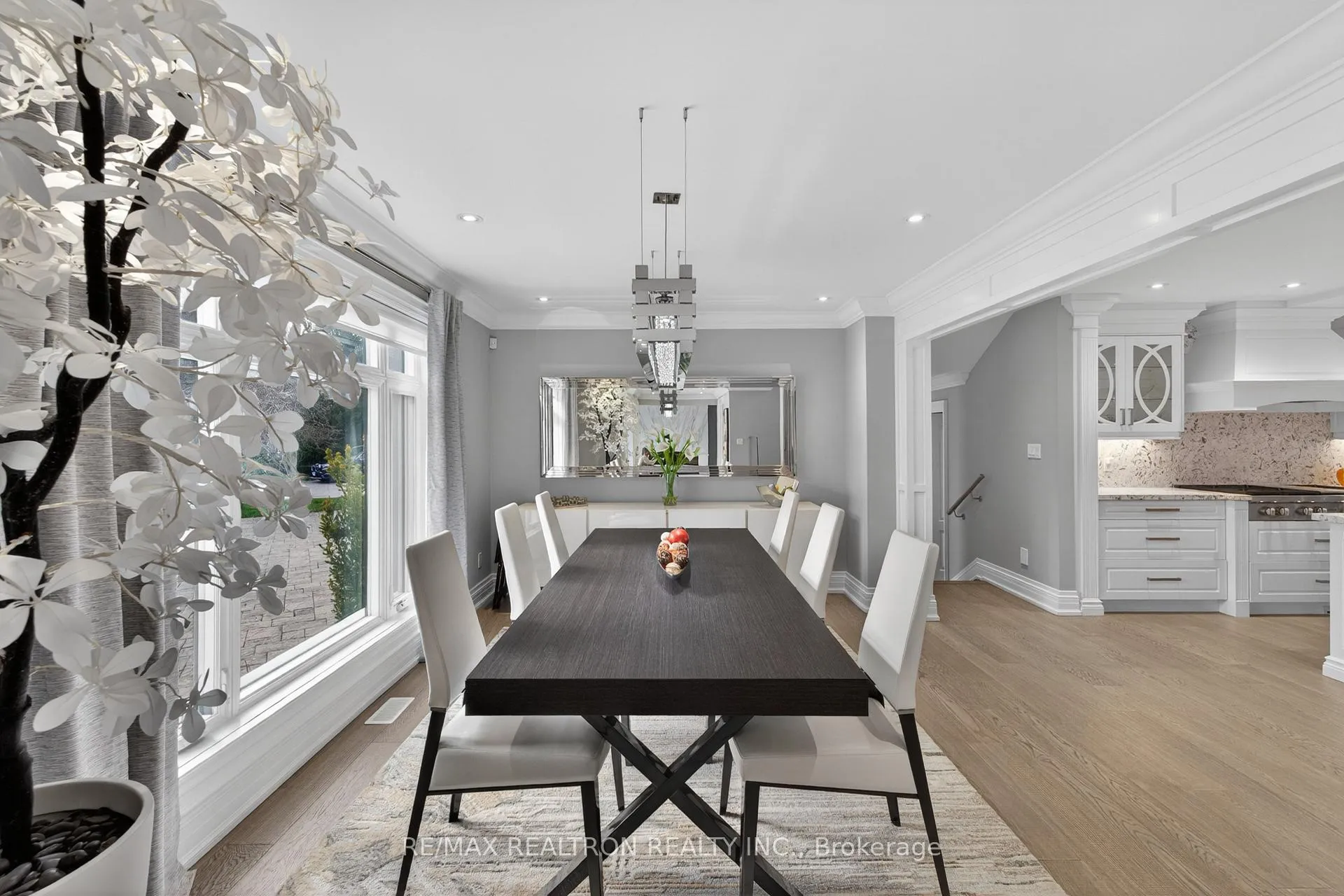 Photo 12 of 3 Rosea Court, Markham, Bayview Glen — HOMEH