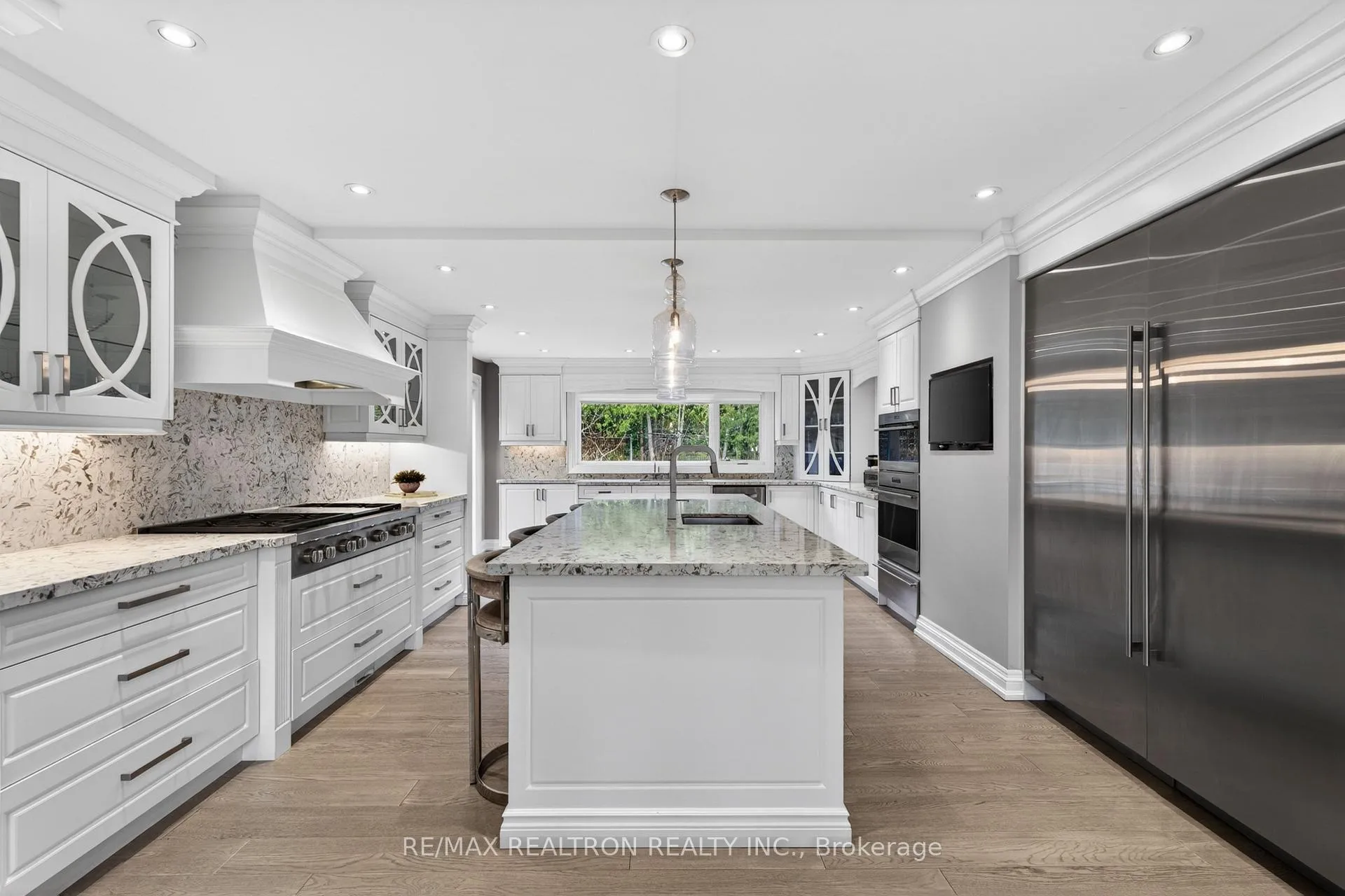 Photo 13 of 3 Rosea Court, Markham, Bayview Glen — HOMEH