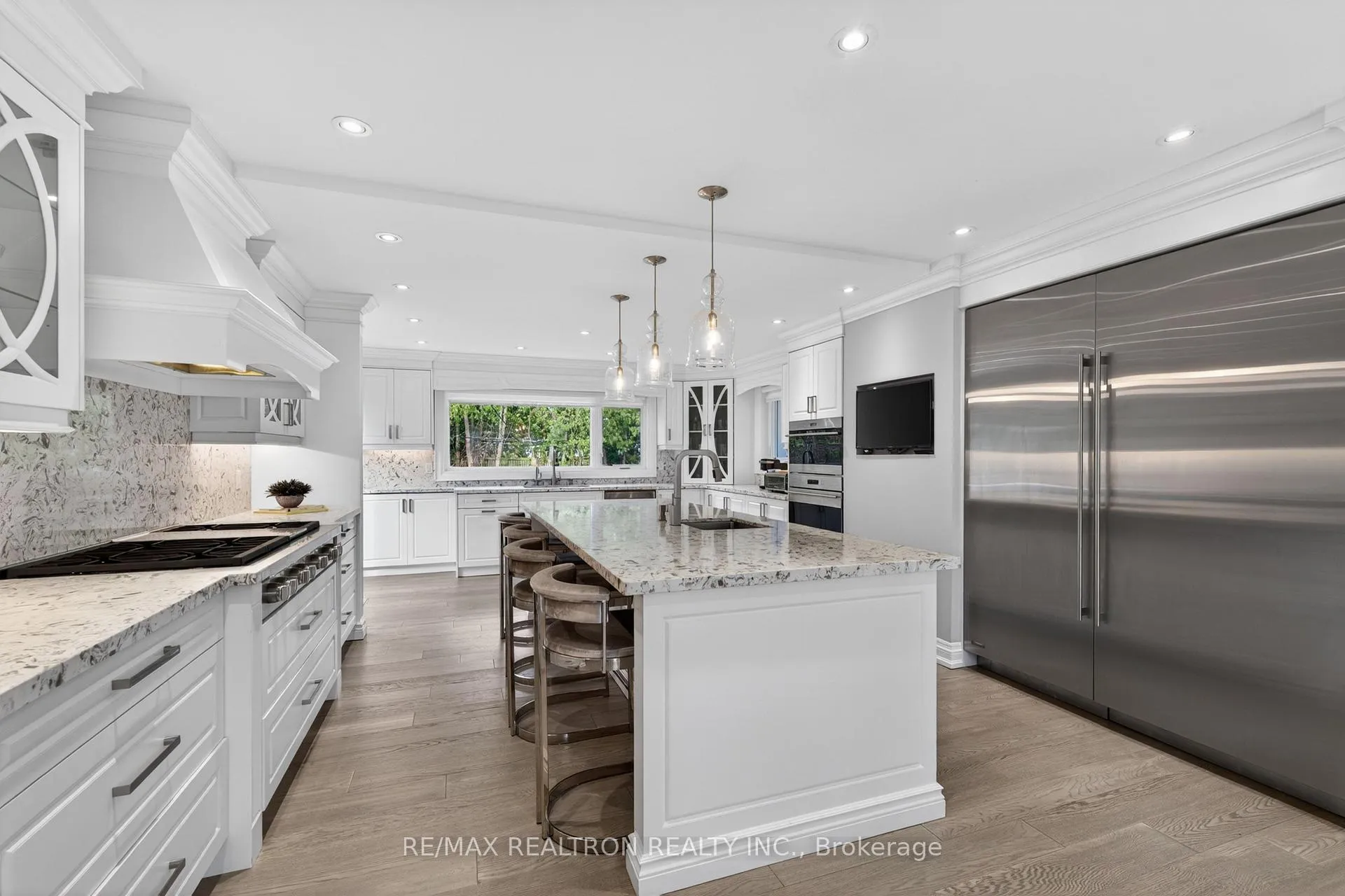 Photo 14 of 3 Rosea Court, Markham, Bayview Glen — HOMEH