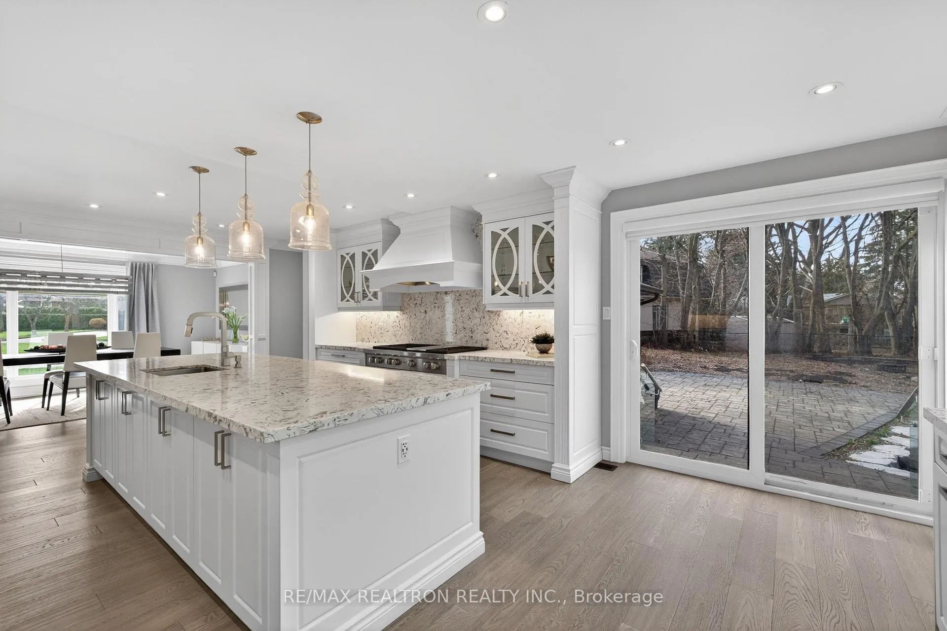 Photo 15 of 3 Rosea Court, Markham, Bayview Glen — HOMEH