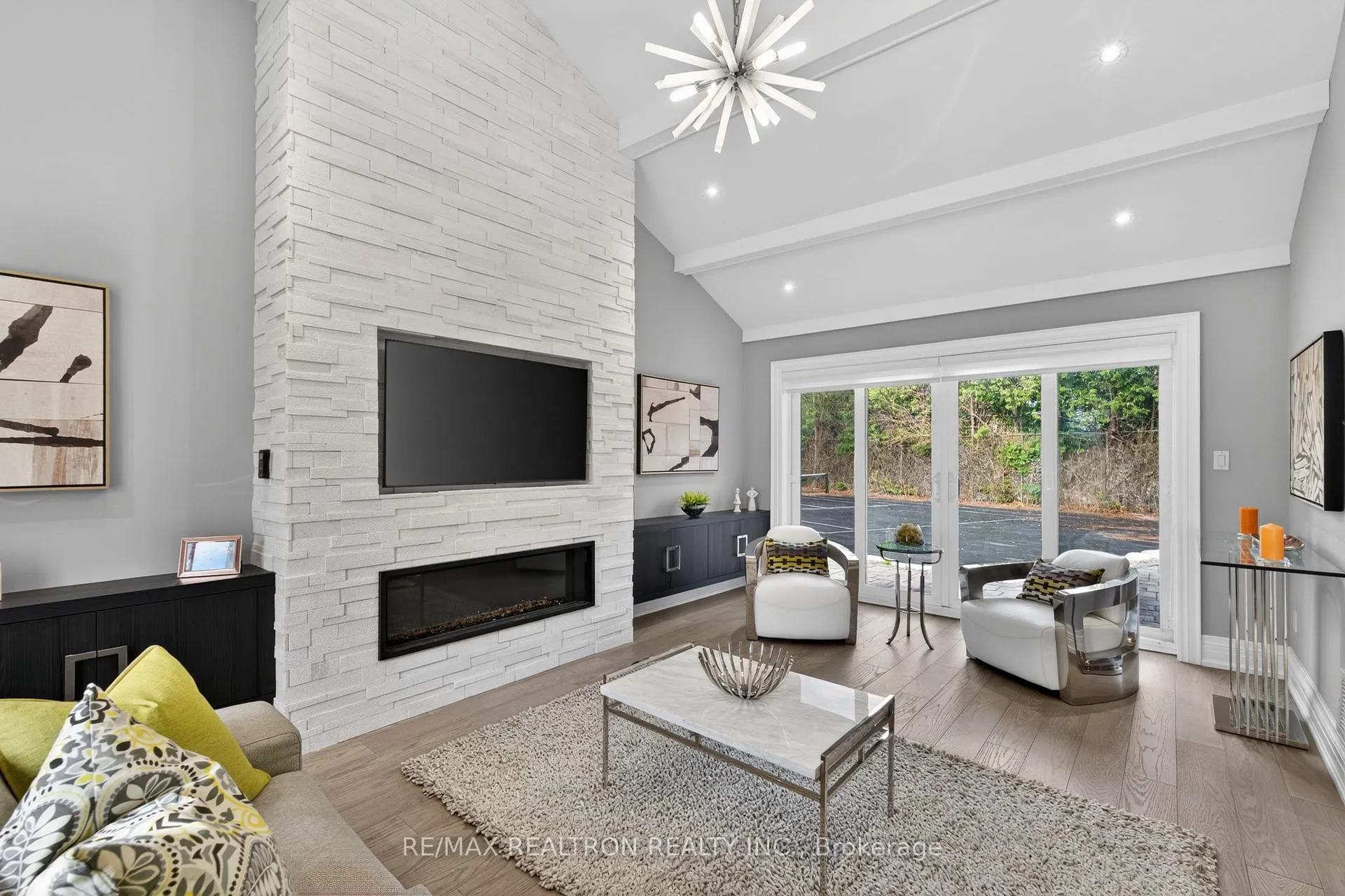 Photo 18 of 3 Rosea Court, Markham, Bayview Glen — HOMEH
