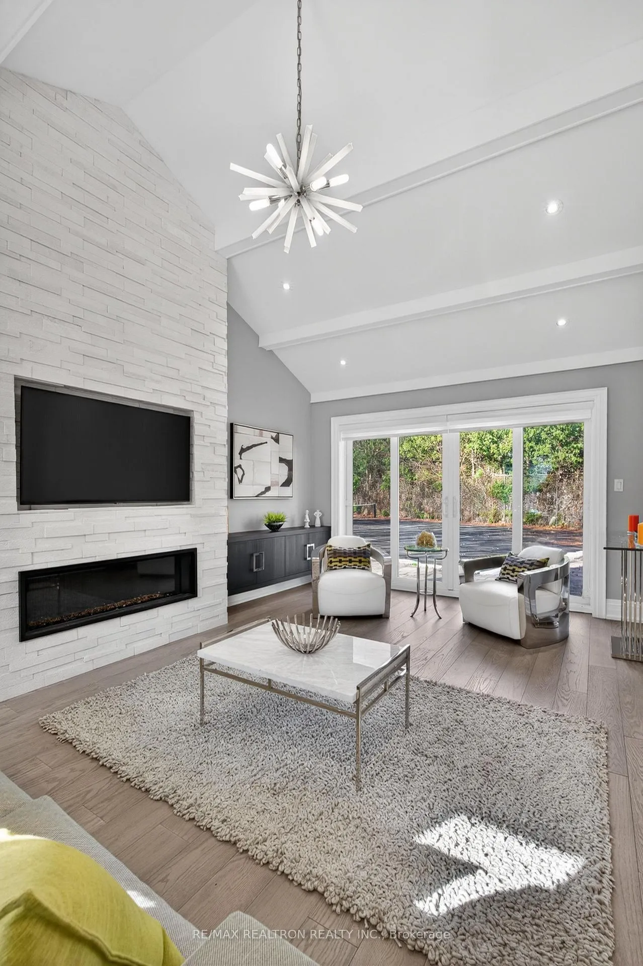 Photo 19 of 3 Rosea Court, Markham, Bayview Glen — HOMEH