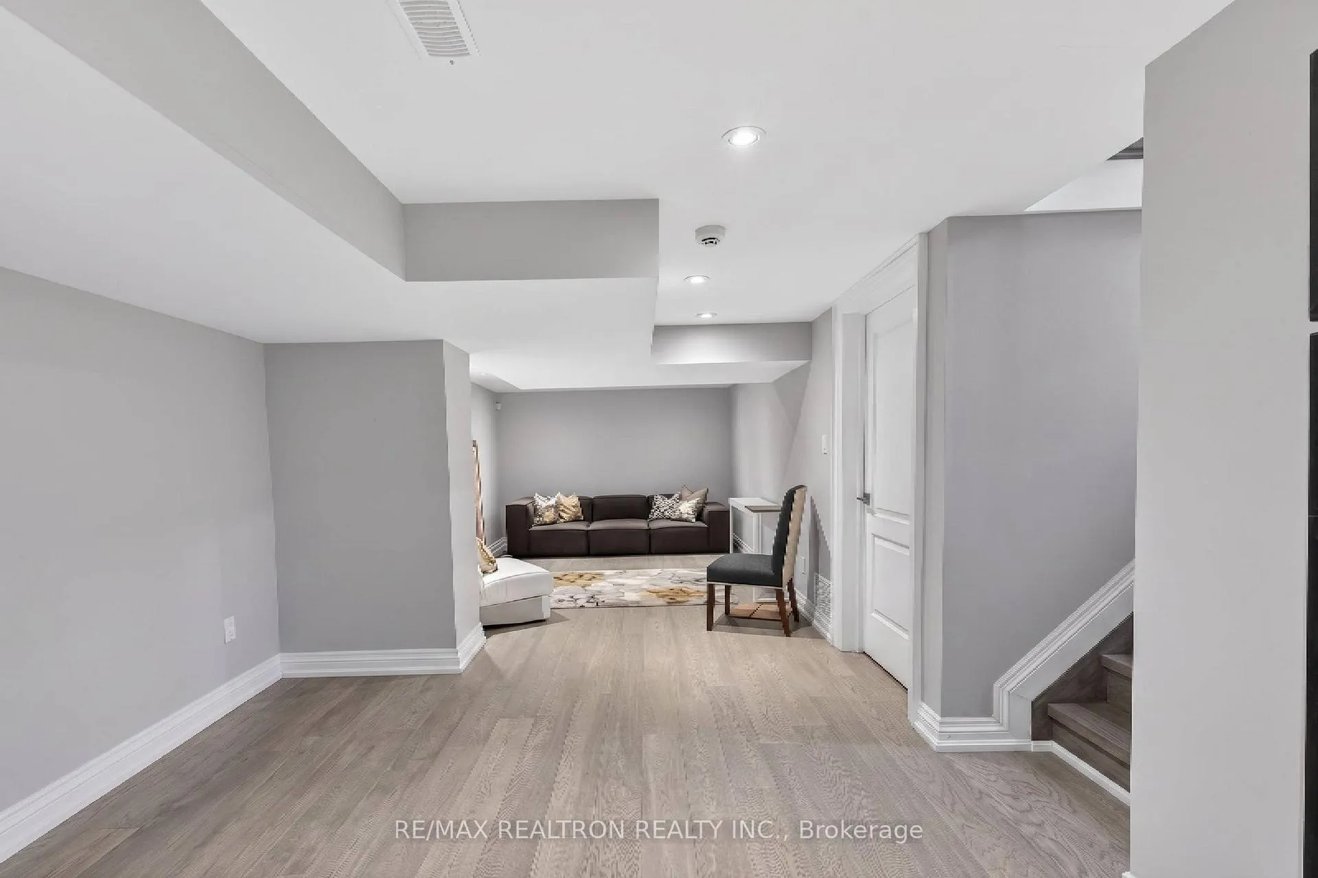 Photo 31 of 3 Rosea Court, Markham, Bayview Glen — HOMEH