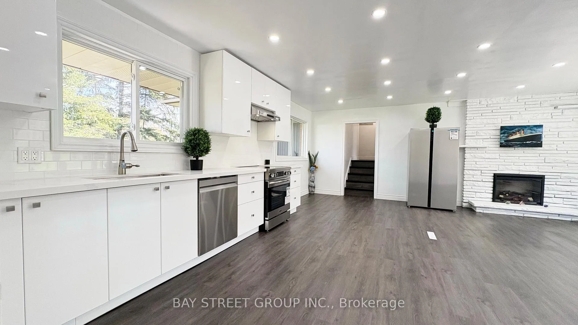 Photo 8 of 23 Glenbarr Road, St. Catharines, Glendale/Glenridge — HOMEH