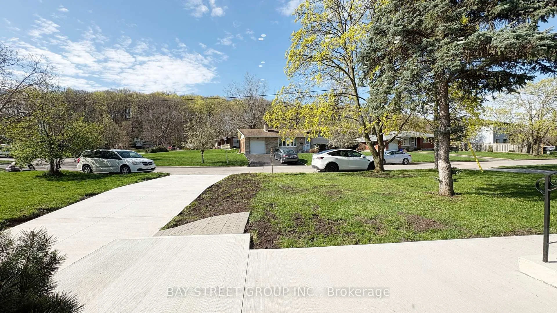 Photo 14 of 23 Glenbarr Road, St. Catharines, Glendale/Glenridge — HOMEH