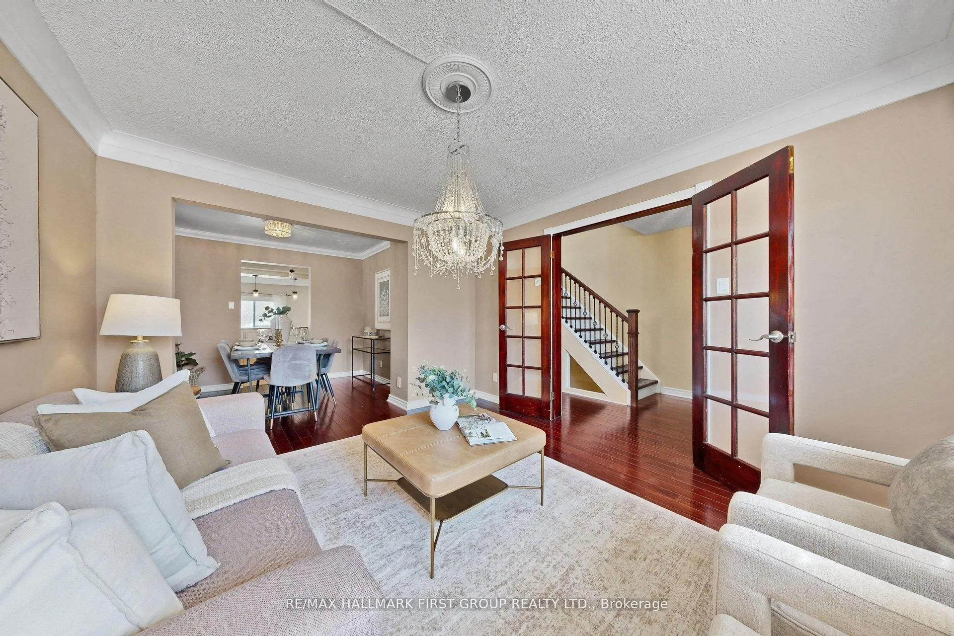 Photo 9 of 103 Nancy Mccredie Drive, Brampton, Brampton West — HOMEH
