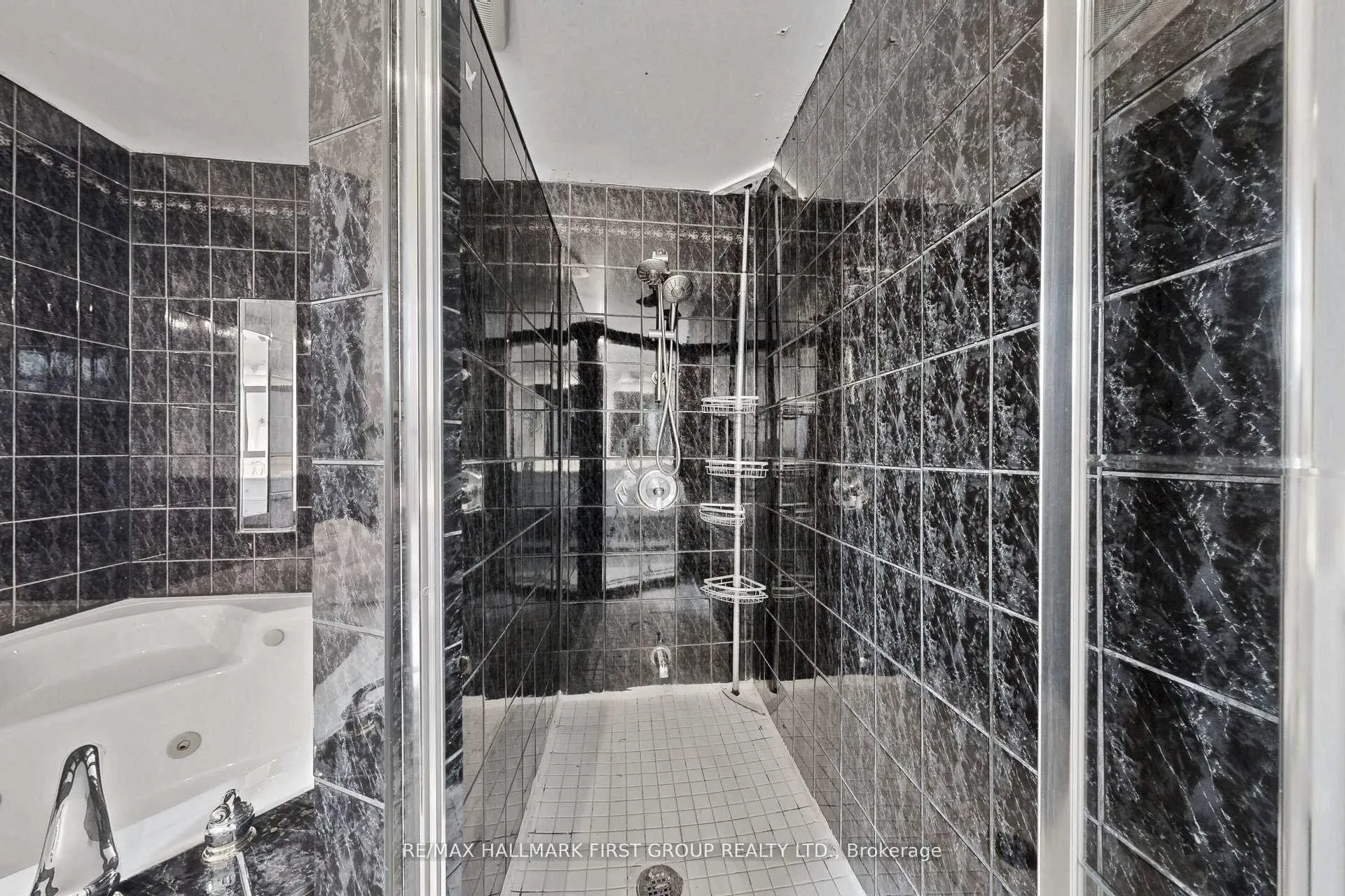 Photo 34 of 103 Nancy Mccredie Drive, Brampton, Brampton West — HOMEH