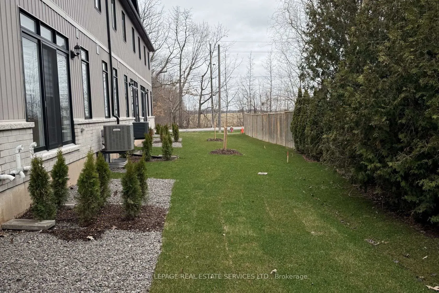 Photo 14 of Unit 4, 6894 Garner Road, Niagara Falls, Forestview — HOMEH
