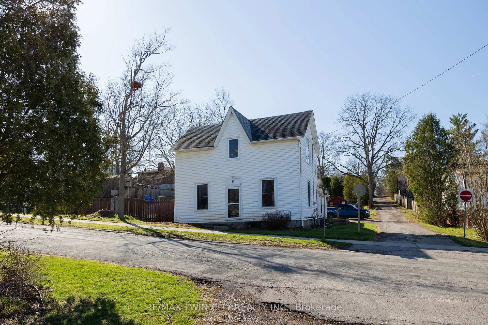 Photo 1 of 52 Temperance Street W, Norfolk, Waterford — HOMEH
