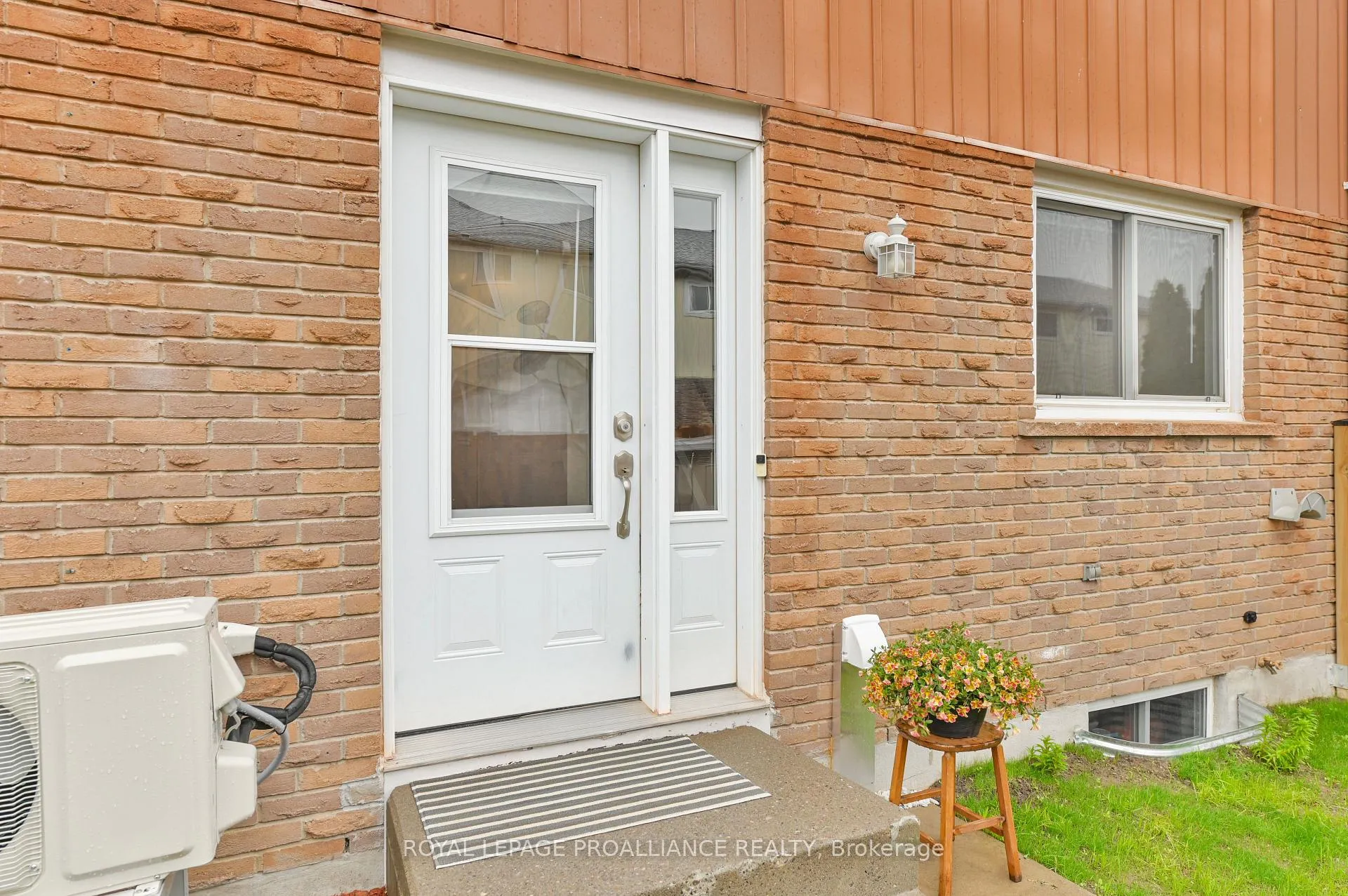 Photo 3 of Unit 31, 17 Tracey Park Drive, Belleville, Belleville Ward — HOMEH