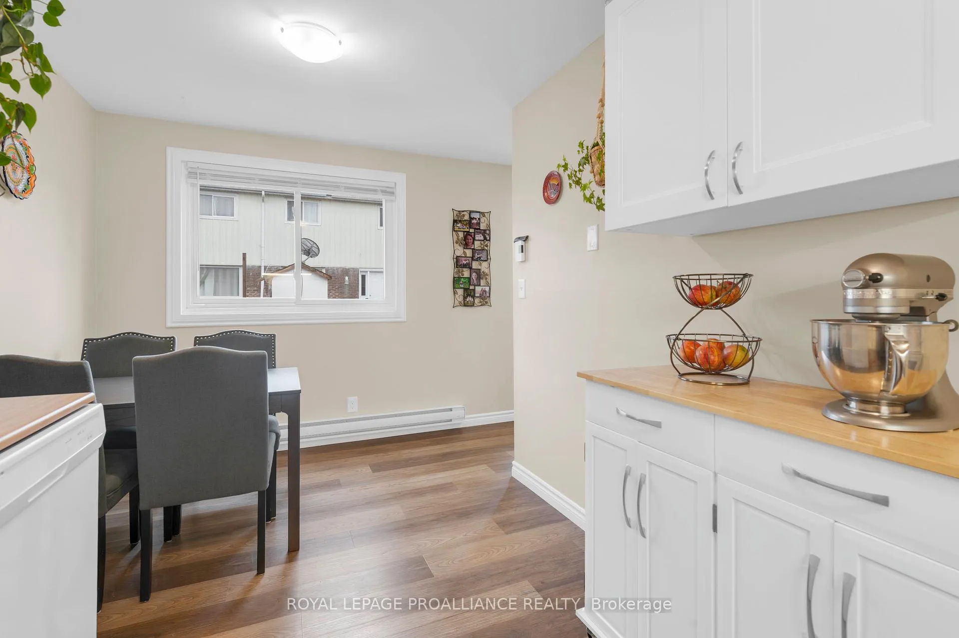Photo 12 of Unit 31, 17 Tracey Park Drive, Belleville, Belleville Ward — HOMEH