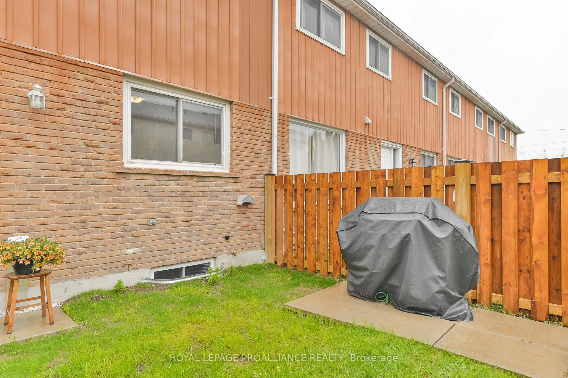 Photo 28 of Unit 31, 17 Tracey Park Drive, Belleville, Belleville Ward — HOMEH