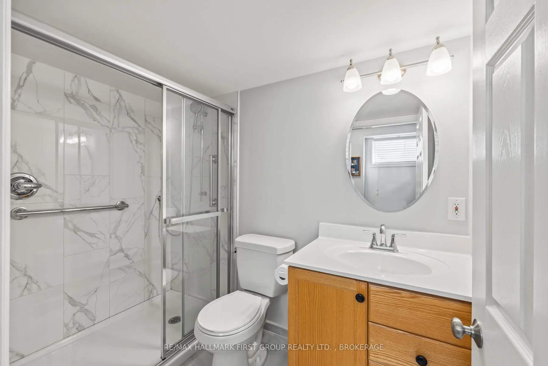 Photo 24 of 979 Rainbow Crescent, Kingston, Kingston East (Incl Barret Crt) — HOMEH