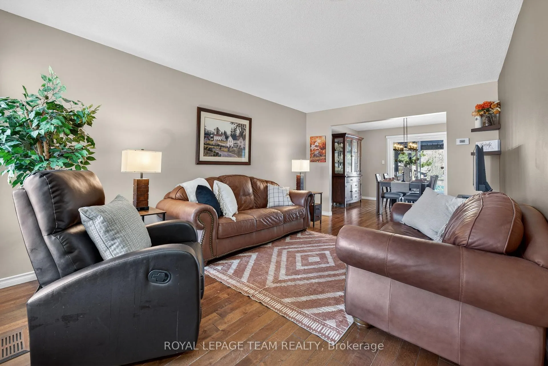 Photo 6 of 161 Springwater Drive, Ottawa, Kanata - Bridlewood — HOMEH