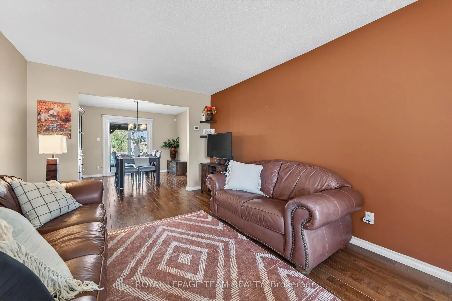 Photo 7 of 161 Springwater Drive, Ottawa, Kanata - Bridlewood — HOMEH