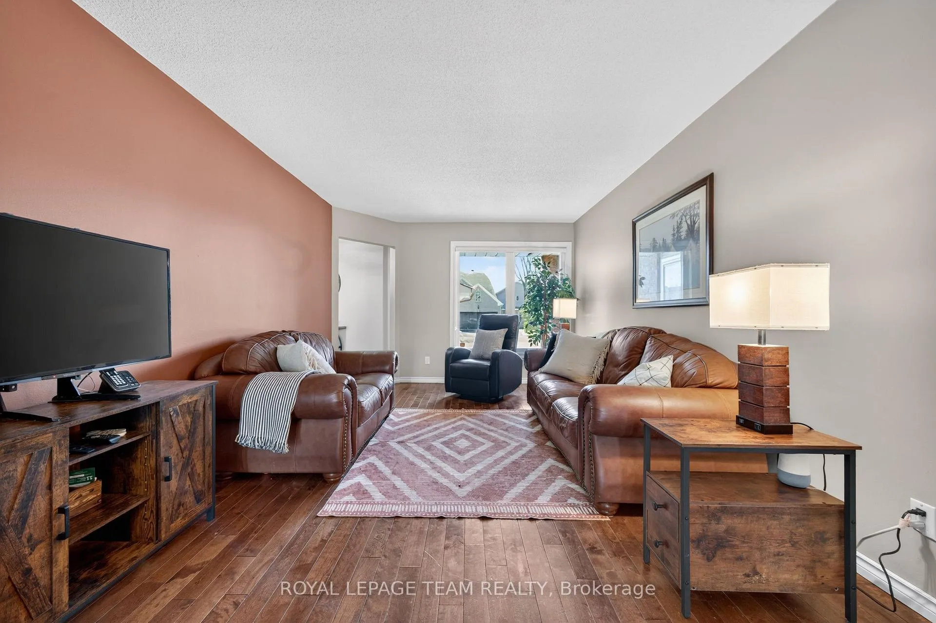 Photo 8 of 161 Springwater Drive, Ottawa, Kanata - Bridlewood — HOMEH