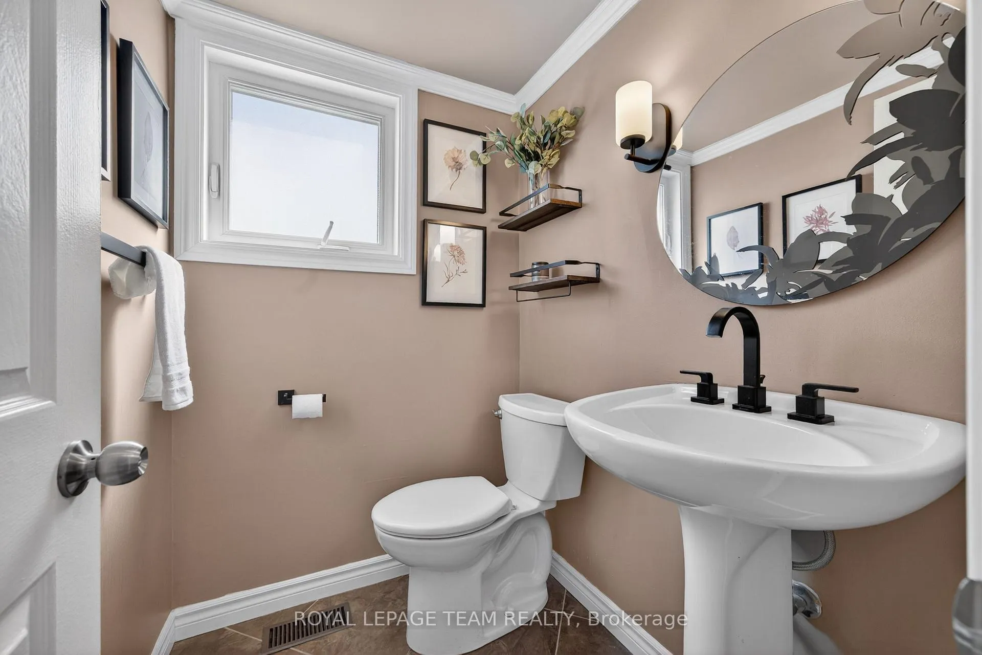Photo 20 of 161 Springwater Drive, Ottawa, Kanata - Bridlewood — HOMEH