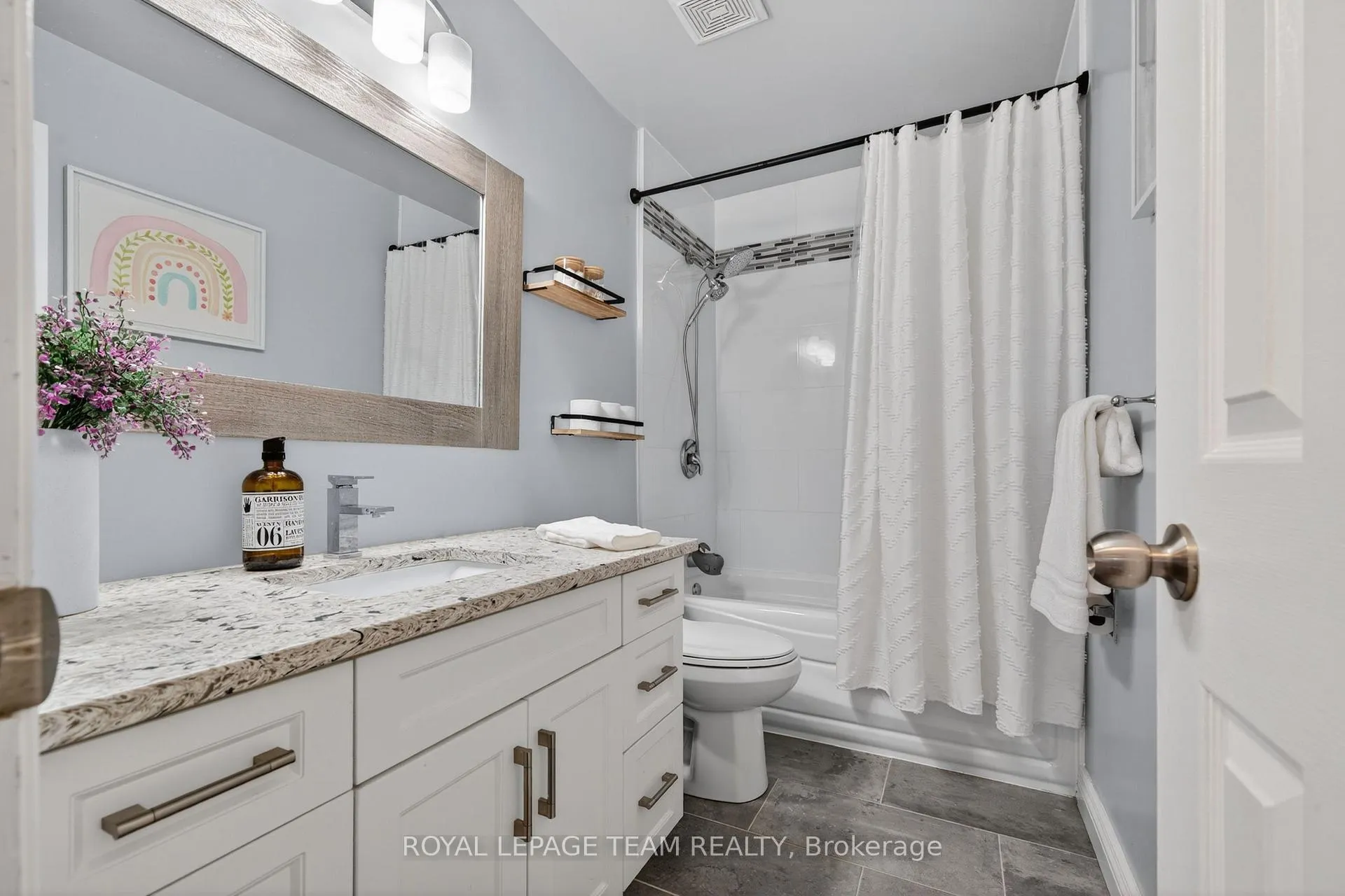Photo 36 of 161 Springwater Drive, Ottawa, Kanata - Bridlewood — HOMEH