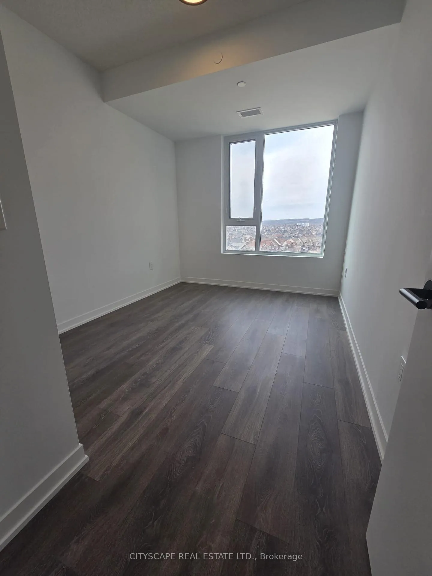 Photo 16 of Unit C709, 4878 Powers Common, Burlington, Appleby — HOMEH