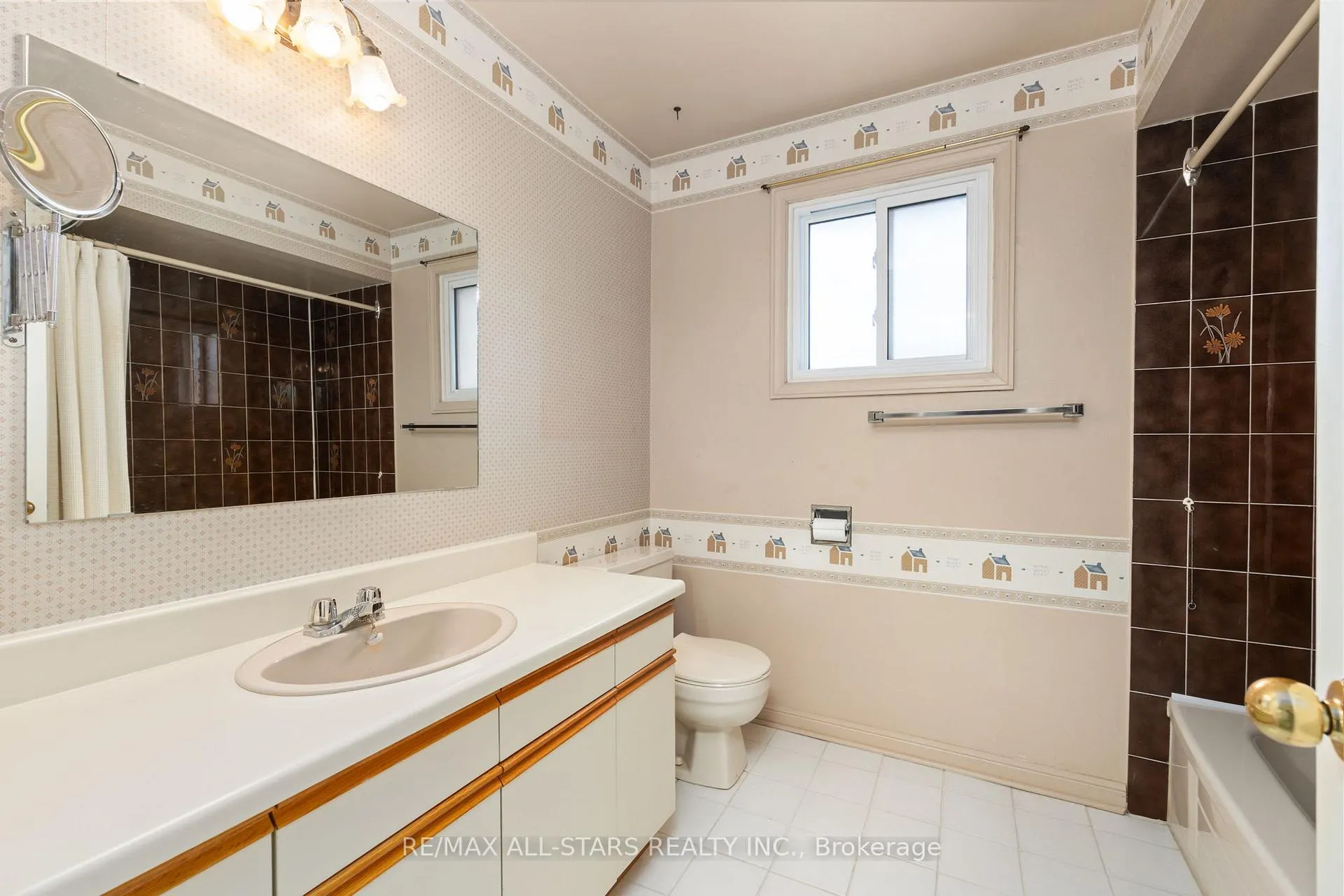 Photo 24 of 3 Bryant Road, Markham, Markham Village — HOMEH