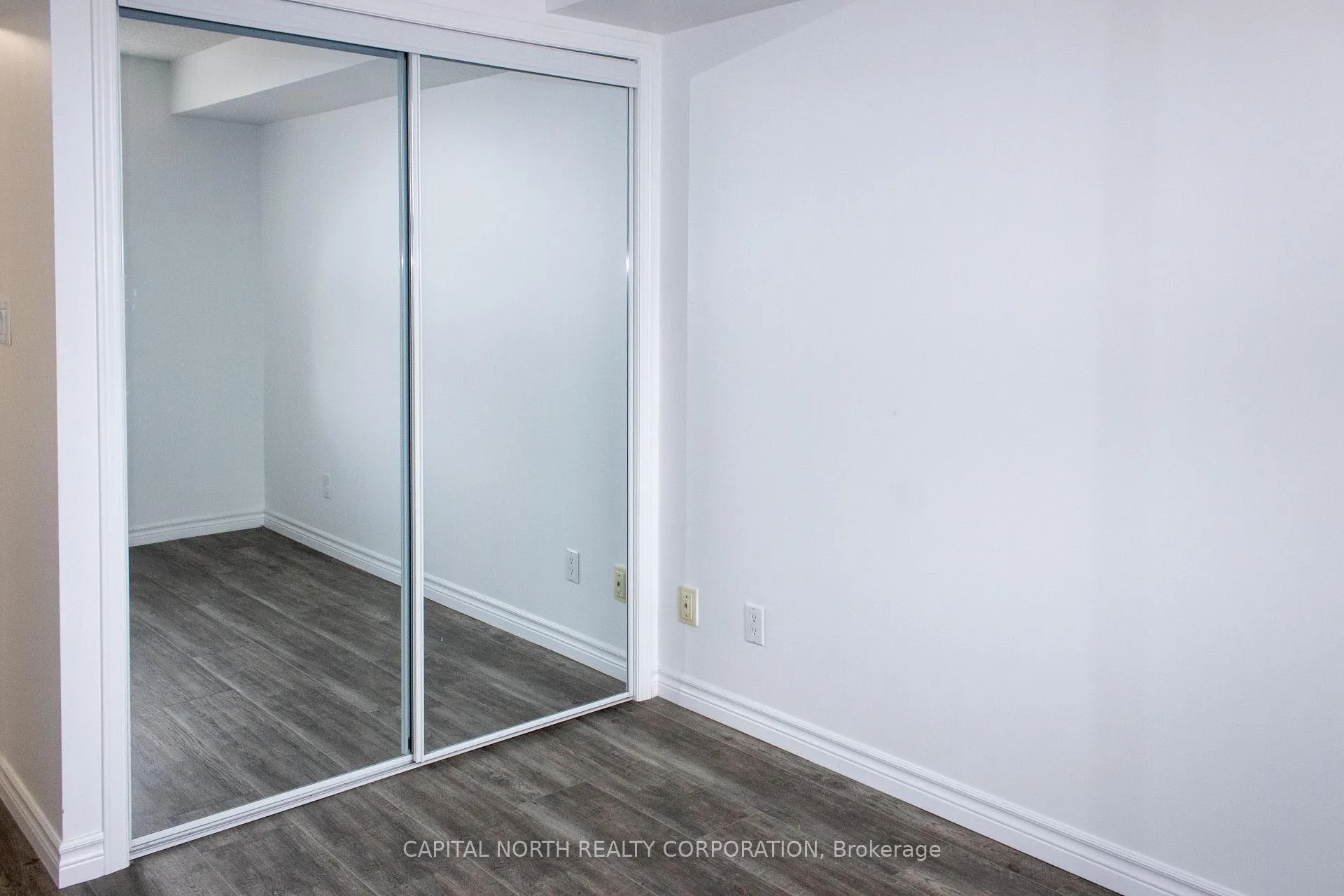 Photo 7 of Unit 412, 7373 Martingrove Road, Vaughan, Vaughan Grove — HOMEH