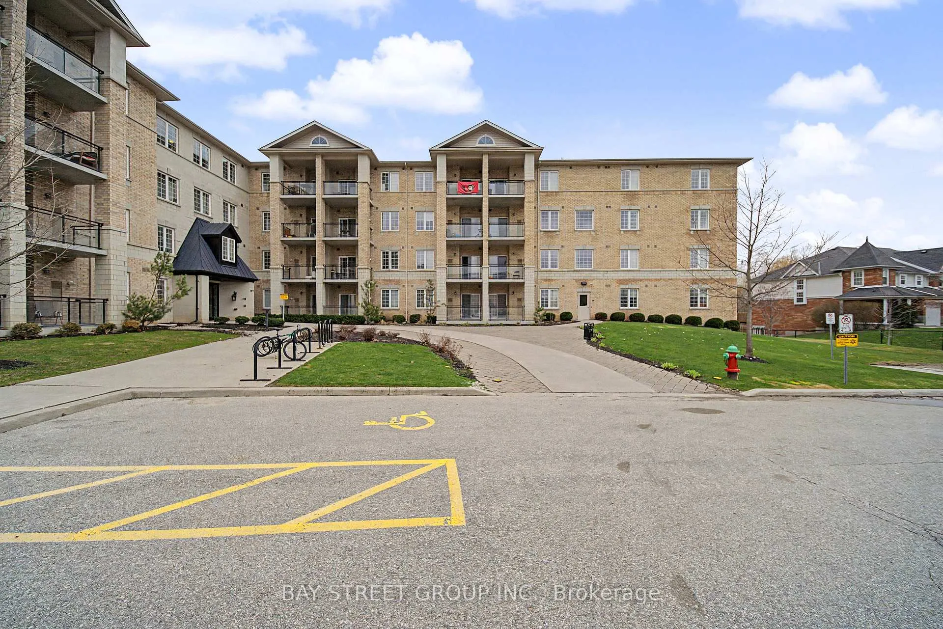 Photo 3 of Unit 132, 1077 Gordon Street, Guelph, Kortright West — HOMEH