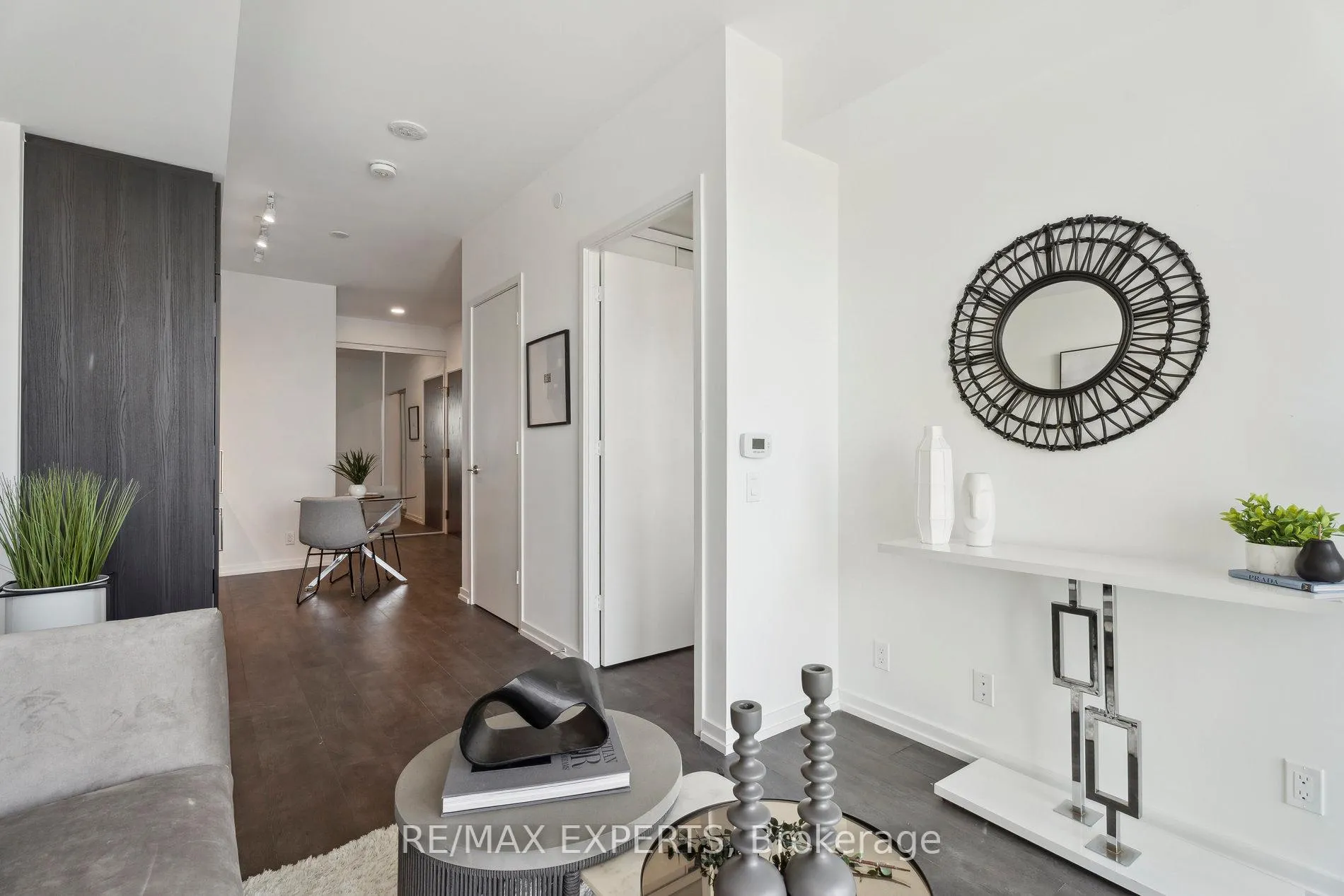Photo 21 of Unit 907, 7890 Jane Street, Vaughan, Vaughan Corporate Centre — HOMEH