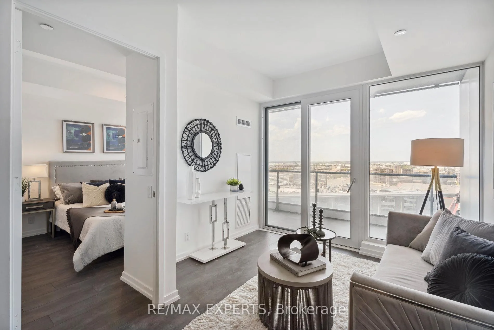 Photo 22 of Unit 907, 7890 Jane Street, Vaughan, Vaughan Corporate Centre — HOMEH