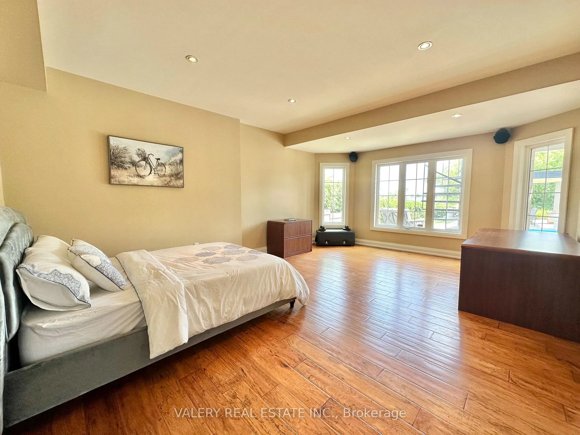 Photo 21 of 13 Classic Drive N, Brampton, Credit Valley — HOMEH