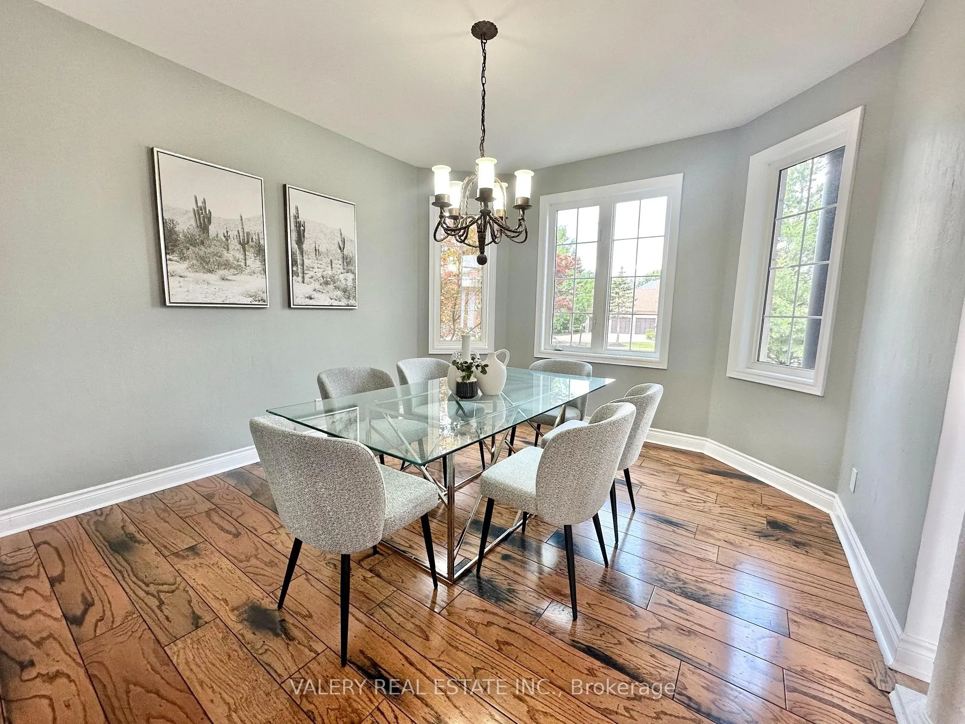 Photo 22 of 13 Classic Drive N, Brampton, Credit Valley — HOMEH
