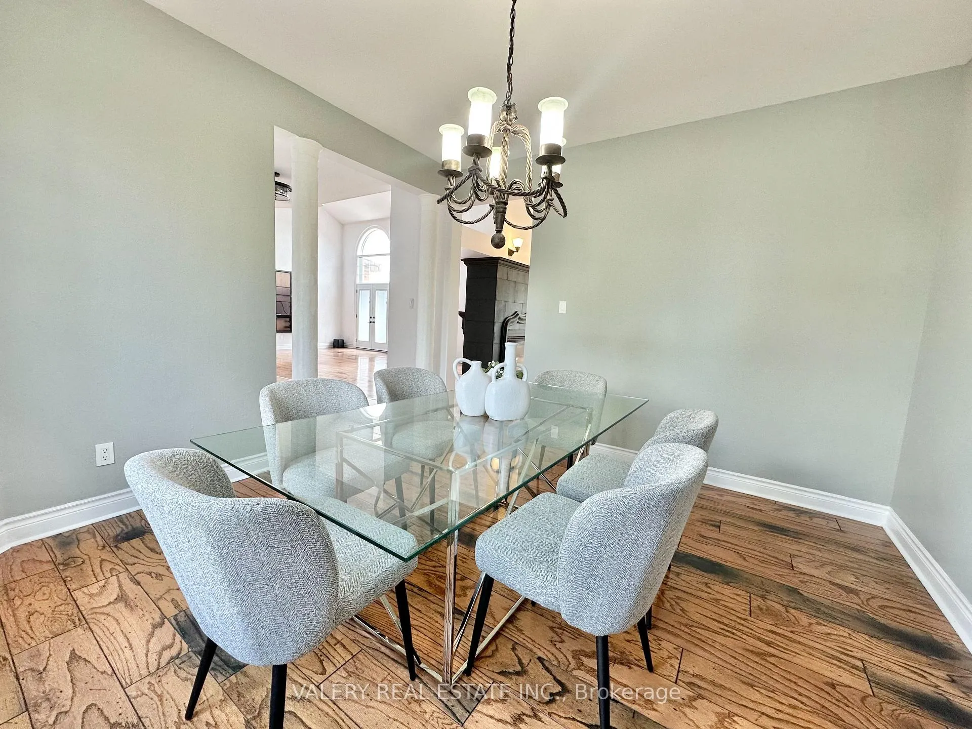 Photo 34 of 13 Classic Drive N, Brampton, Credit Valley — HOMEH