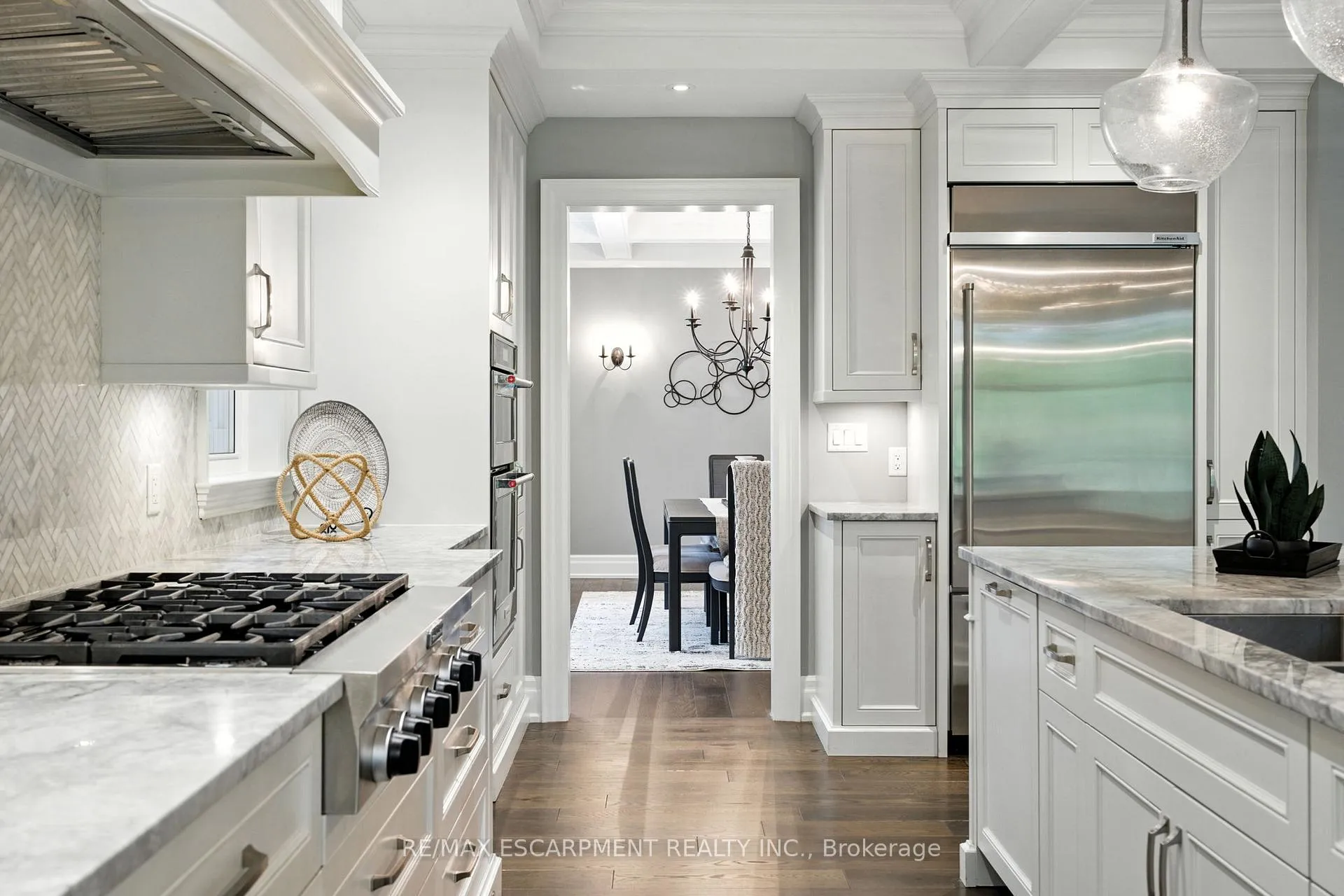 Photo 10 of 391 Patricia Drive, Burlington, Bayview — HOMEH
