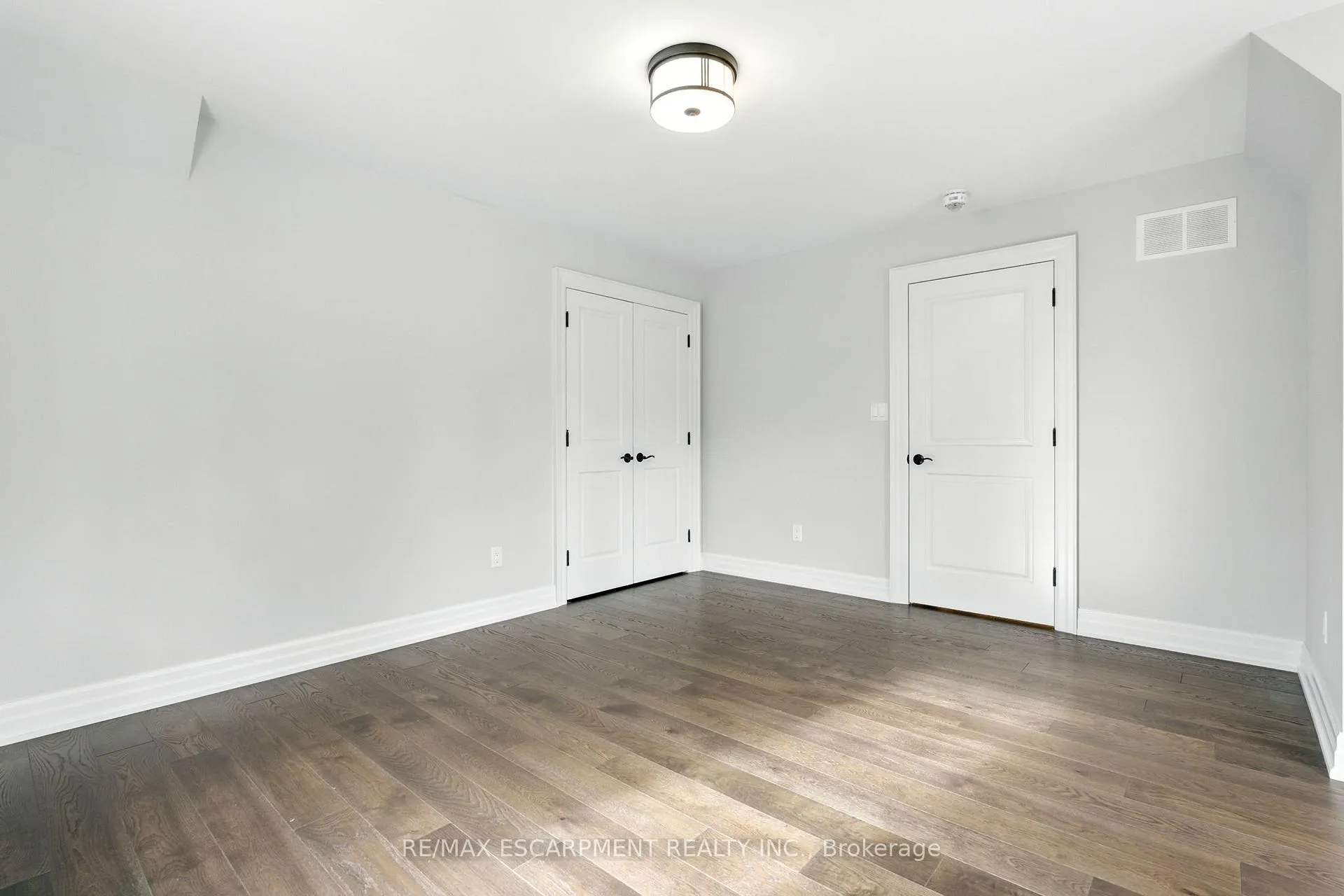 Photo 32 of 391 Patricia Drive, Burlington, Bayview — HOMEH