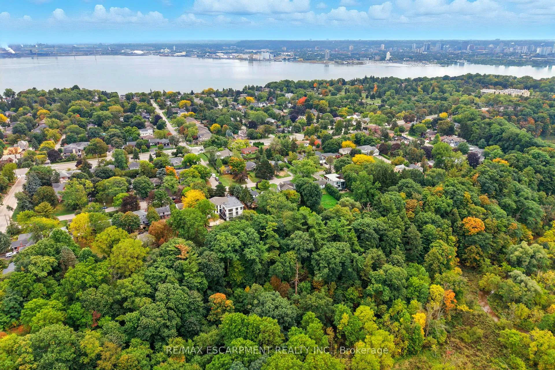 Photo 47 of 391 Patricia Drive, Burlington, Bayview — HOMEH