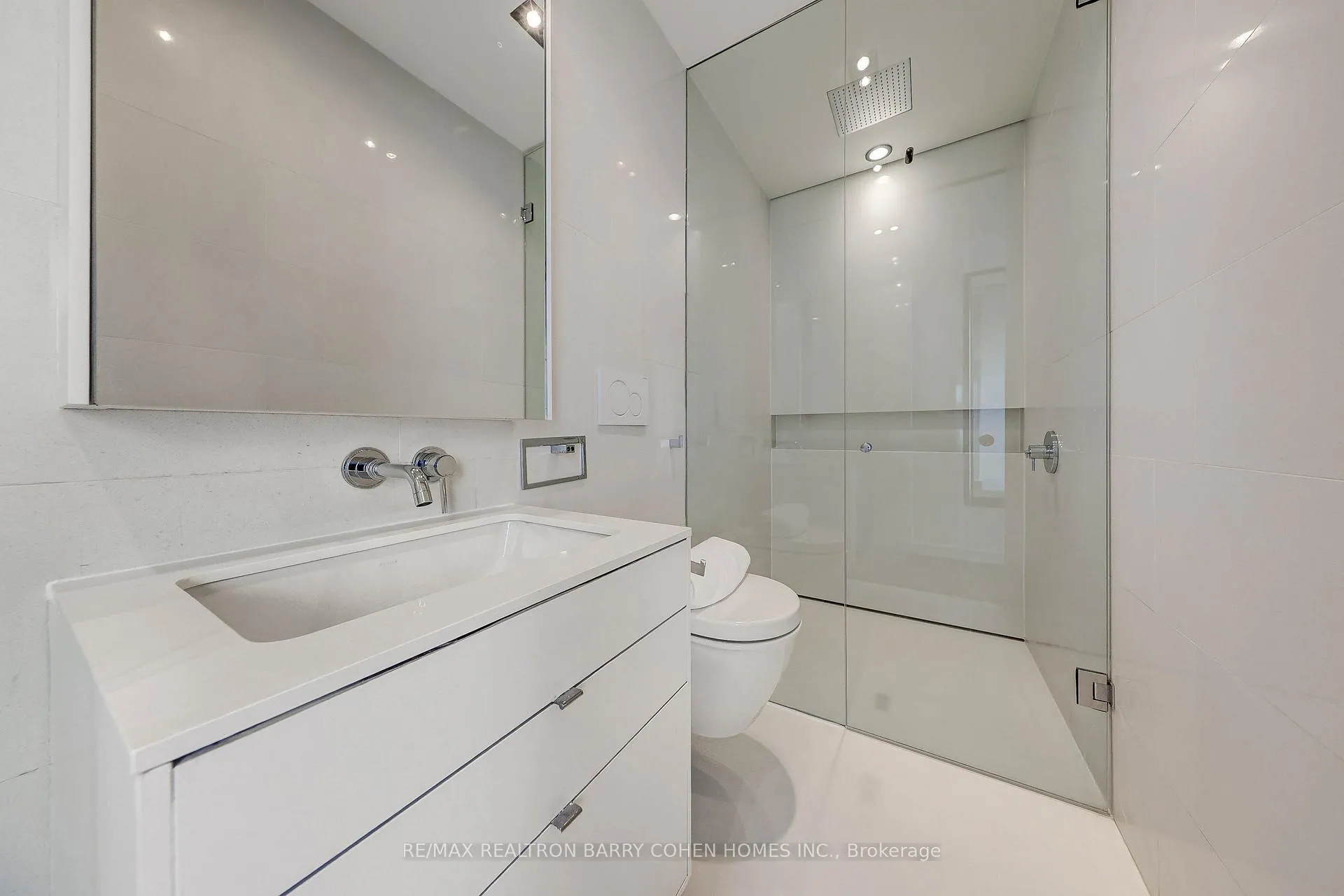 Photo 23 of 6 Bannatyne Drive, North York, St. Andrew-Windfields — HOMEH