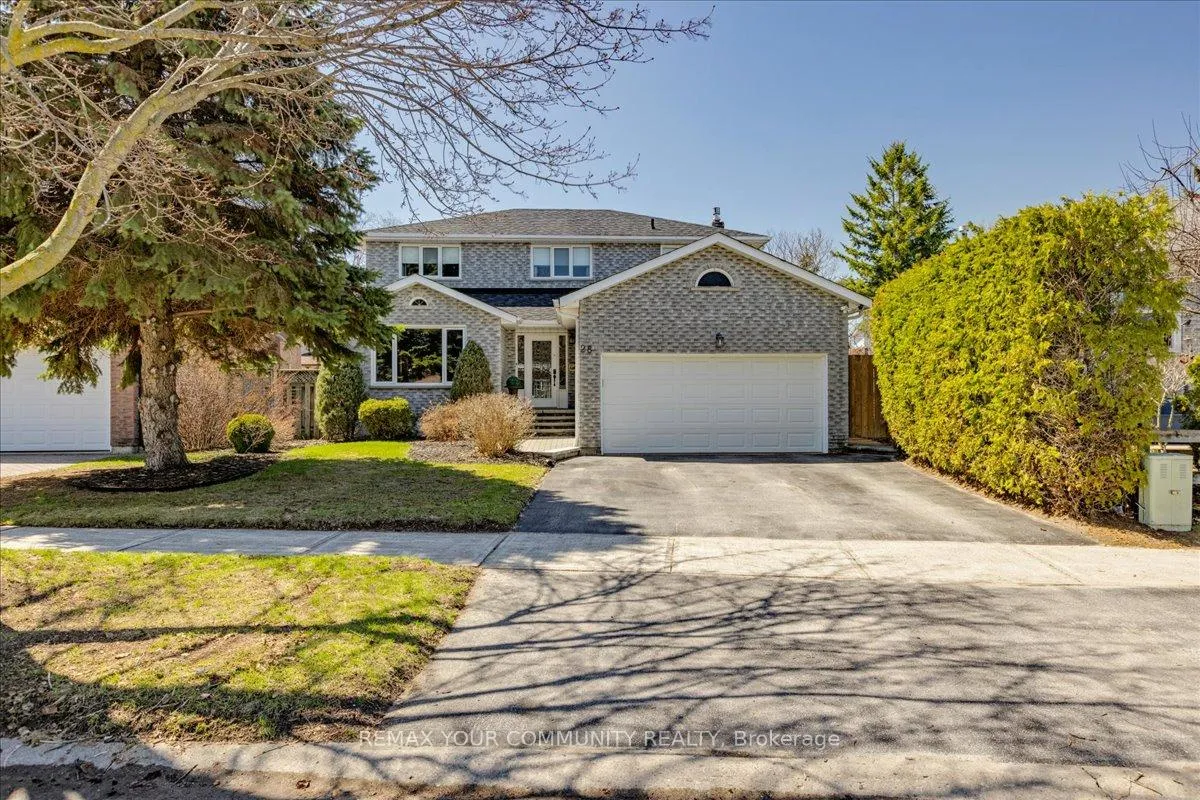 Photo 2 of 28 Camrose Drive, Georgina, Keswick South — HOMEH
